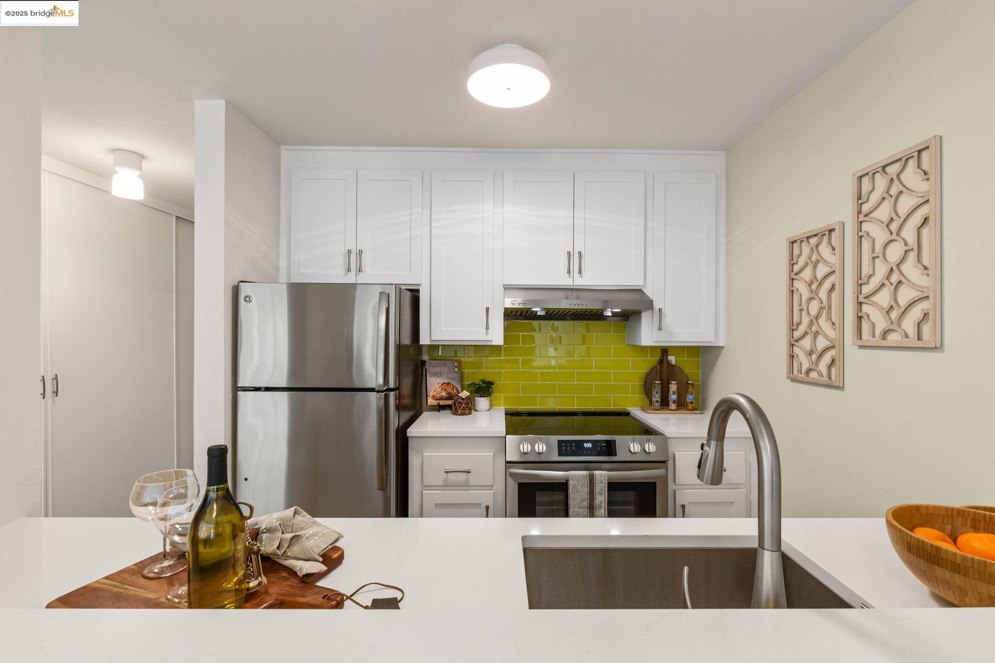 Photo #12: 41112459 Listing: Photo #12