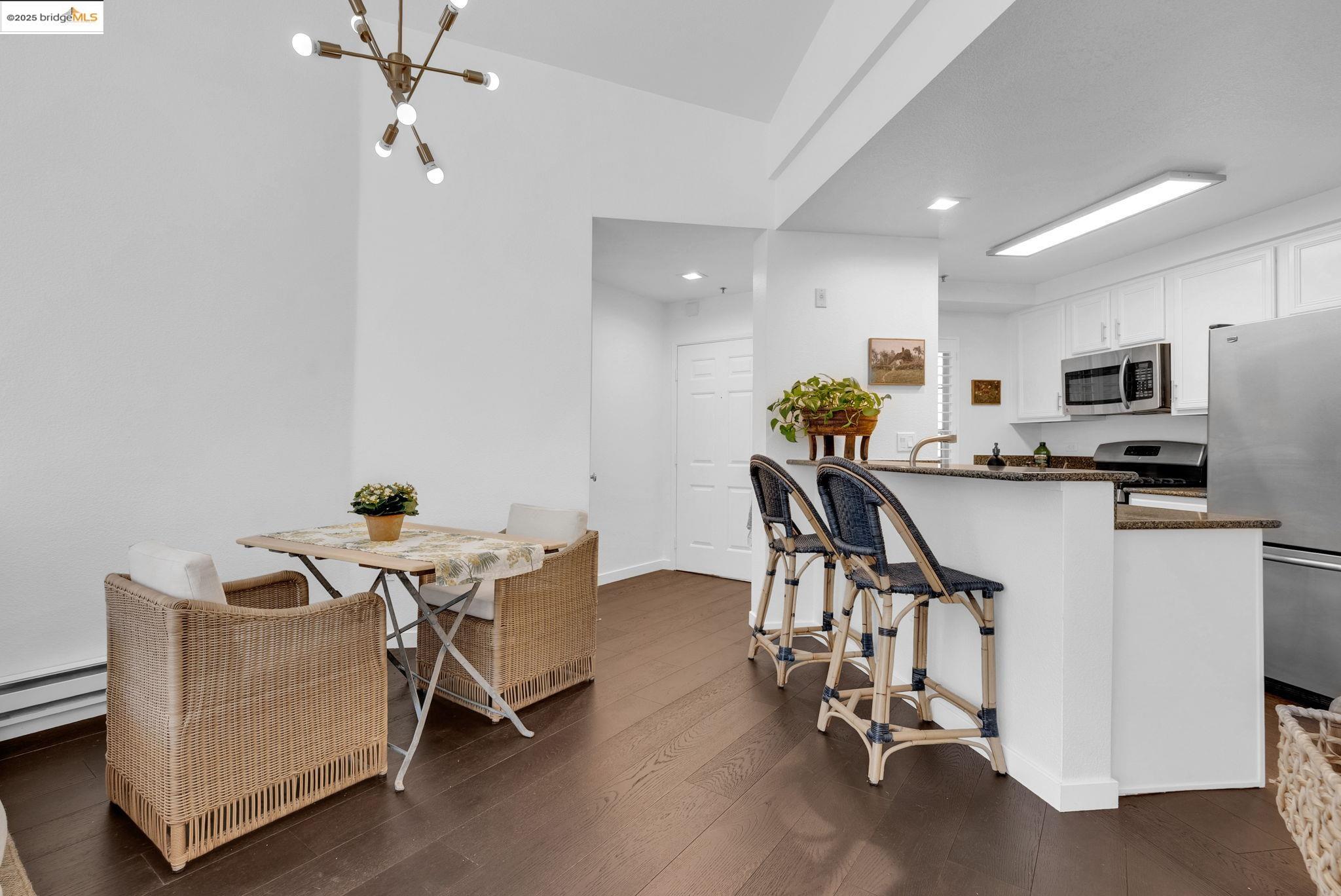 Photo #3: 41112460 Listing 