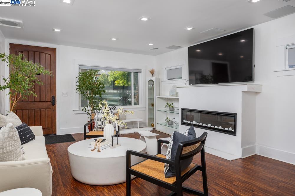 Detail Gallery Image 12 of 43 For 20378 Stanton Ave, Castro Valley,  CA 94546 - – Beds | – Baths