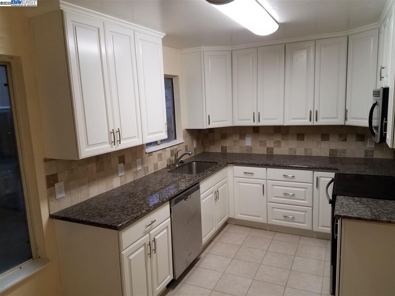 Detail Gallery Image 2 of 26 For 26730 Tyrrell Ave., Hayward,  CA 94544 - 4 Beds | 2 Baths