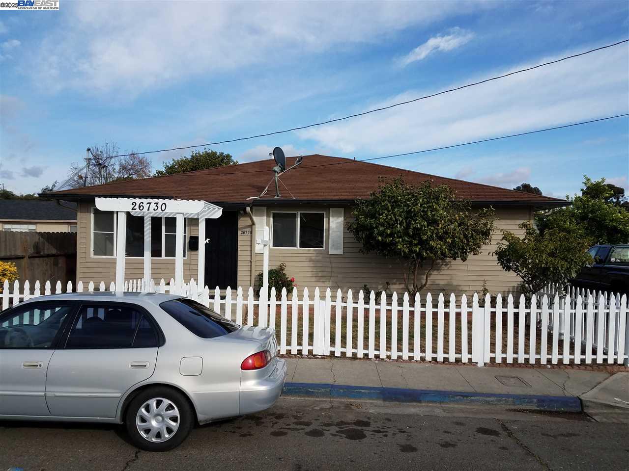 Detail Gallery Image 23 of 26 For 26730 Tyrrell Ave., Hayward,  CA 94544 - 4 Beds | 2 Baths