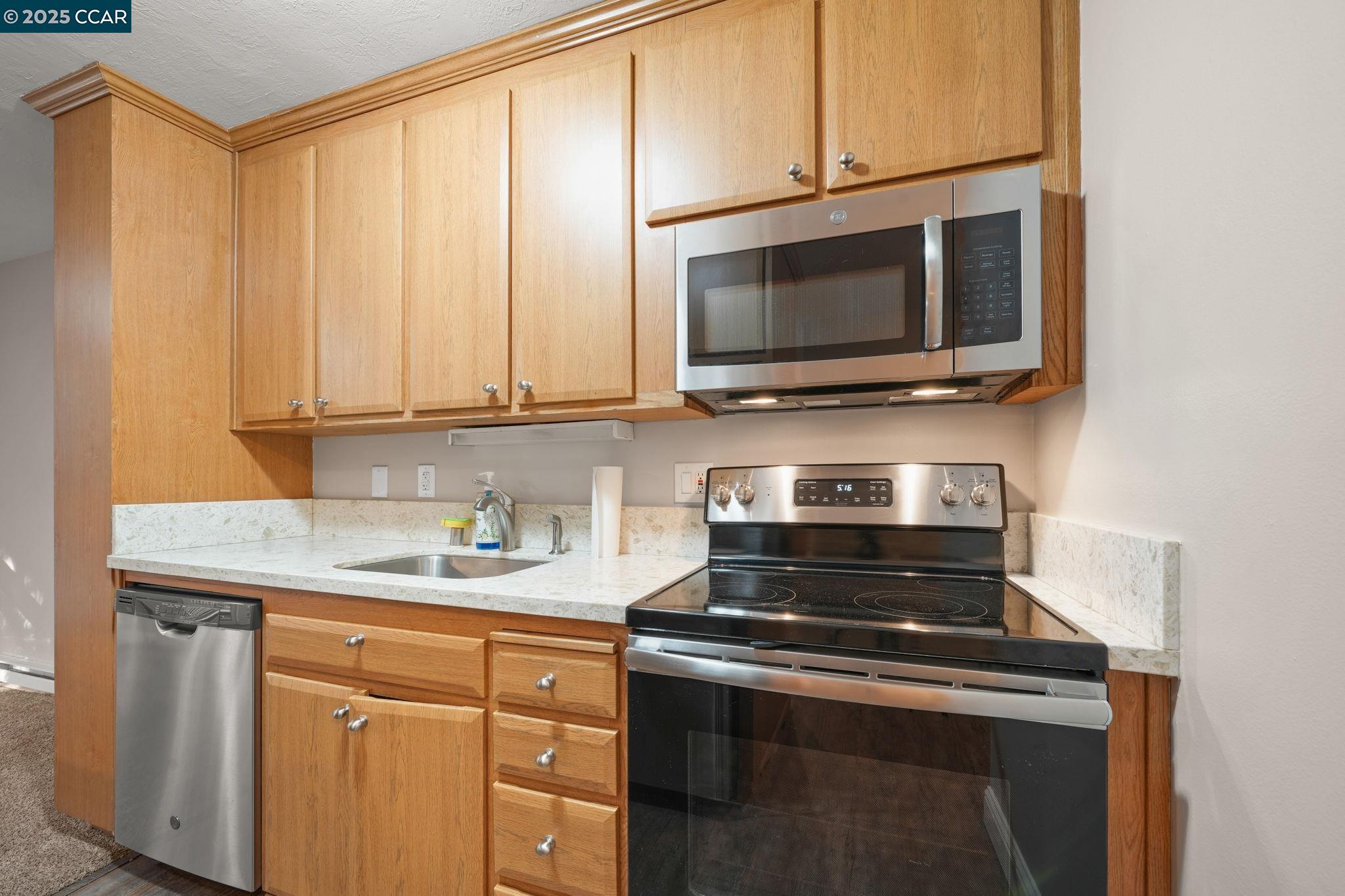 Photo #2: 41112474 Listing 
