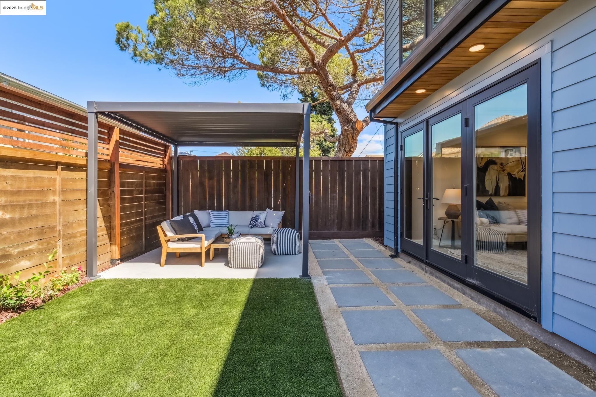 Detail Gallery Image 55 of 59 For 737-739 61st St, Oakland,  CA 94609 - – Beds | – Baths