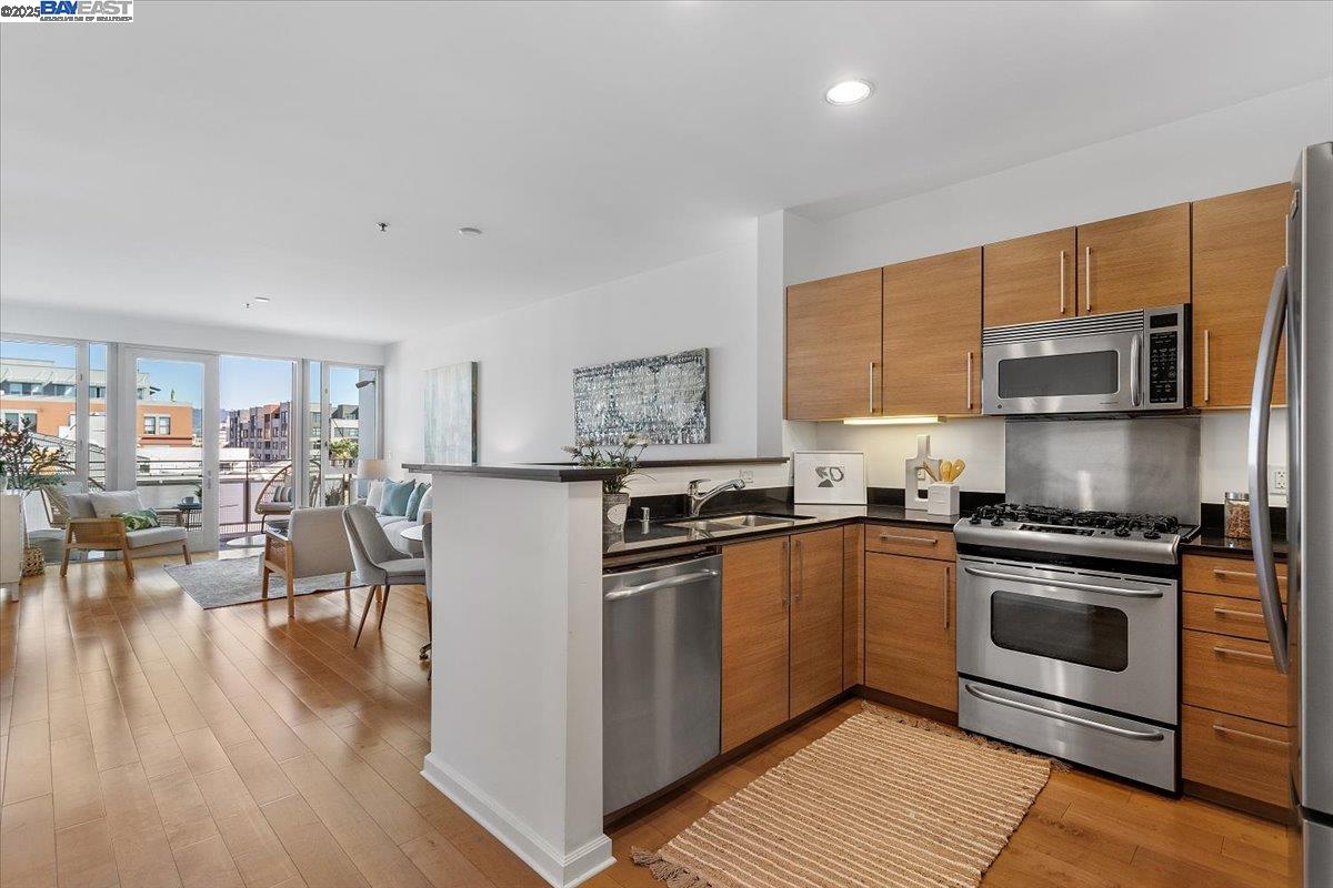 Photo #2: 41112484 Listing 