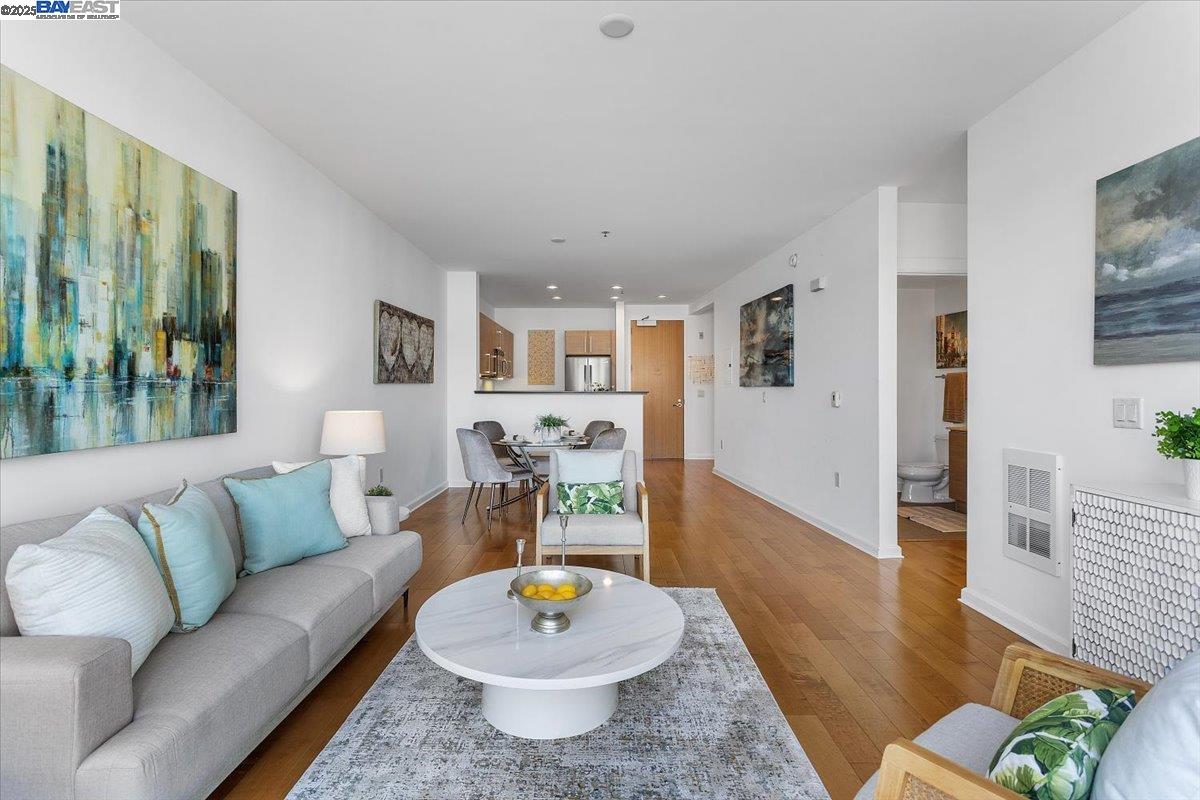 Detail Gallery Image 3 of 35 For 200 2nd St #503,  Oakland,  CA 94607 - 1 Beds | 1 Baths