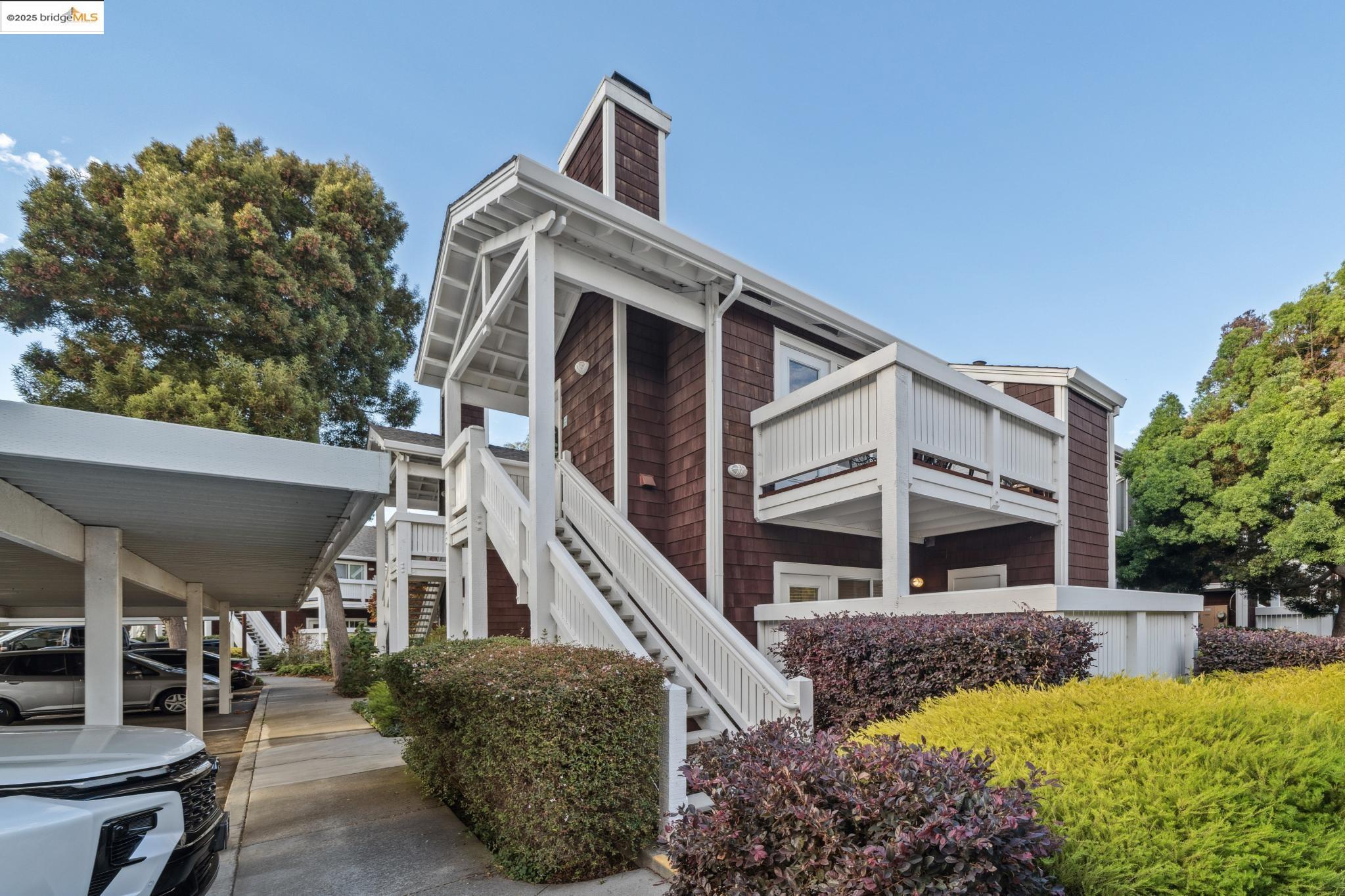 MLS: 41112487 Condo For Sale