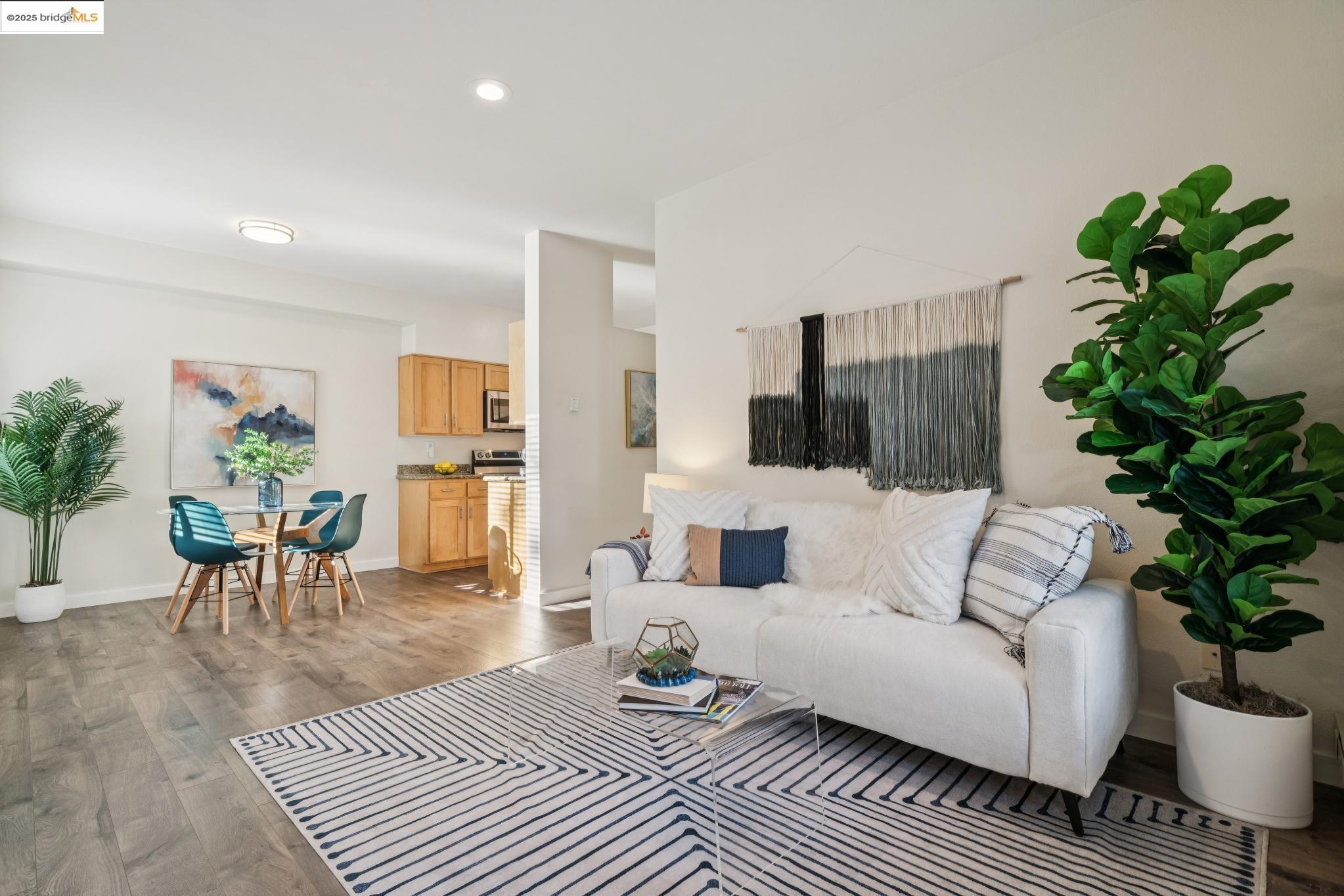 Photo #4: 41112487 Listing 