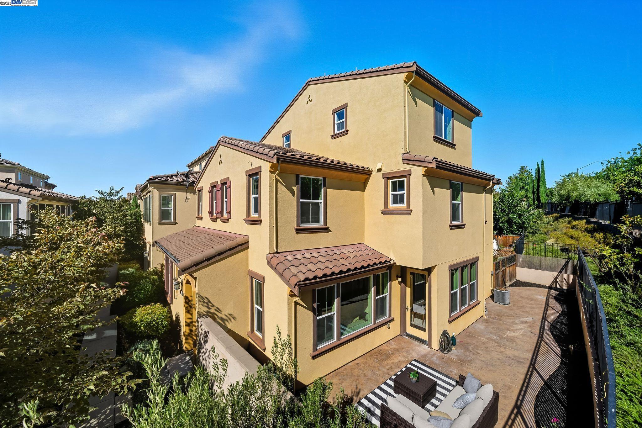 Detail Gallery Image 35 of 37 For 3005 Vittoria Loop, Dublin,  CA 94568 - 5 Beds | 4 Baths