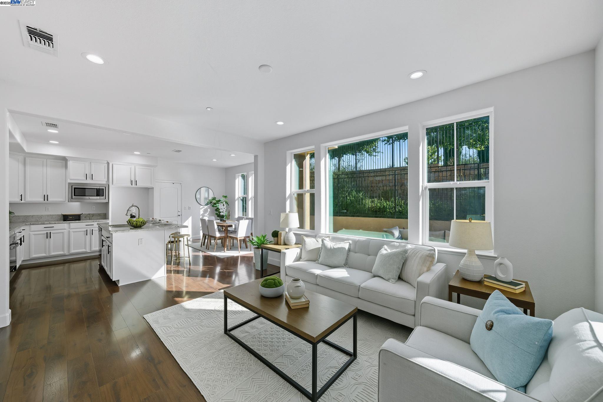 Detail Gallery Image 7 of 37 For 3005 Vittoria Loop, Dublin,  CA 94568 - 5 Beds | 4 Baths