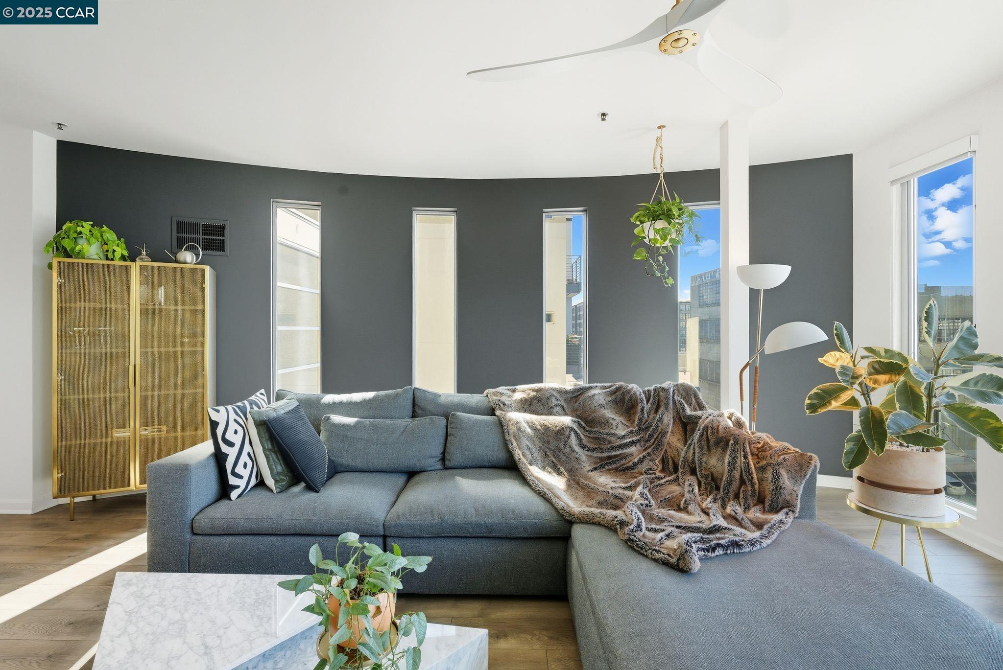 Photo #5: 41112498 Listing 