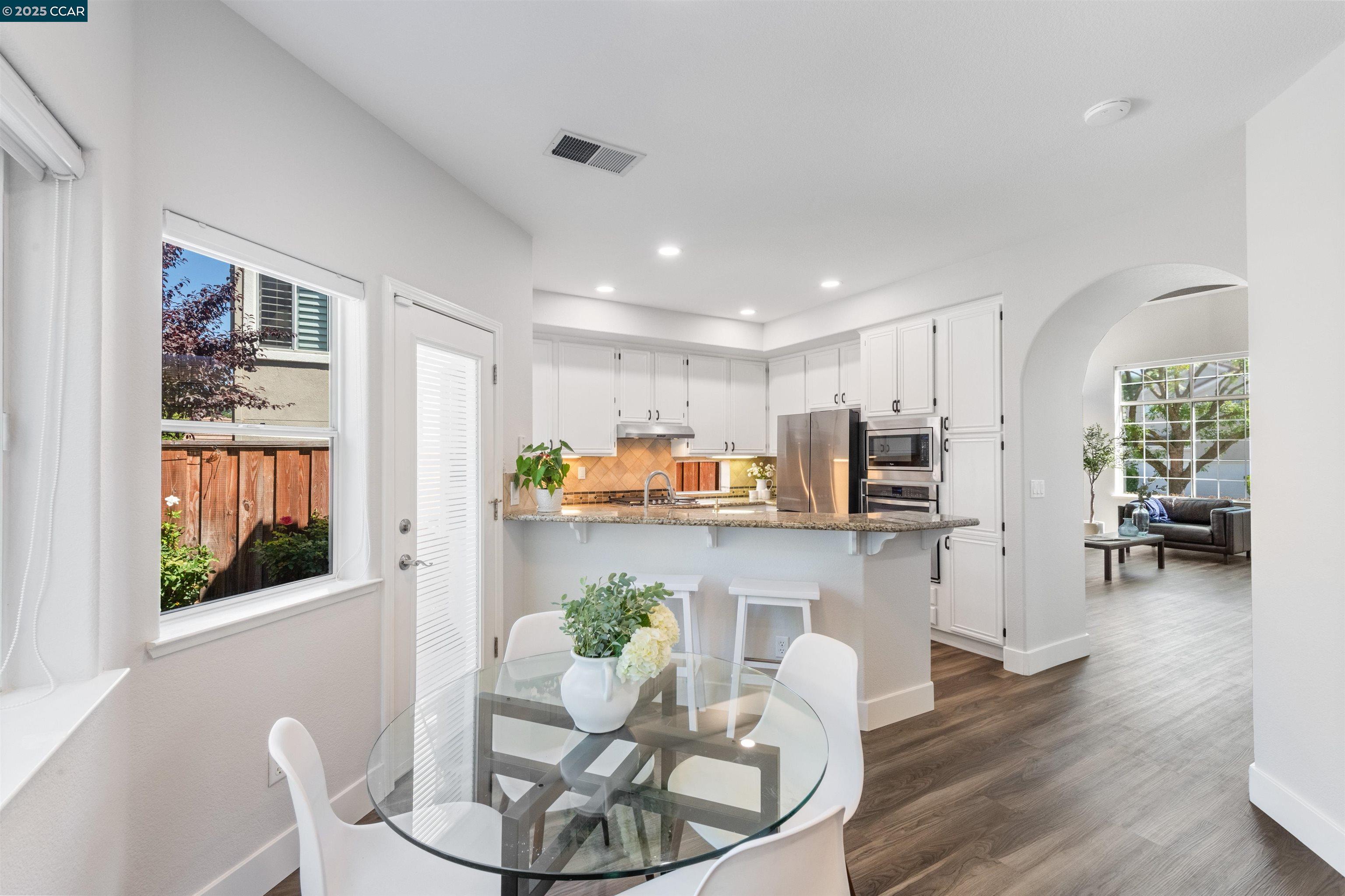 Detail Gallery Image 19 of 58 For 16 Haskins Ranch Cir, Danville,  CA 94506 - 4 Beds | 3 Baths