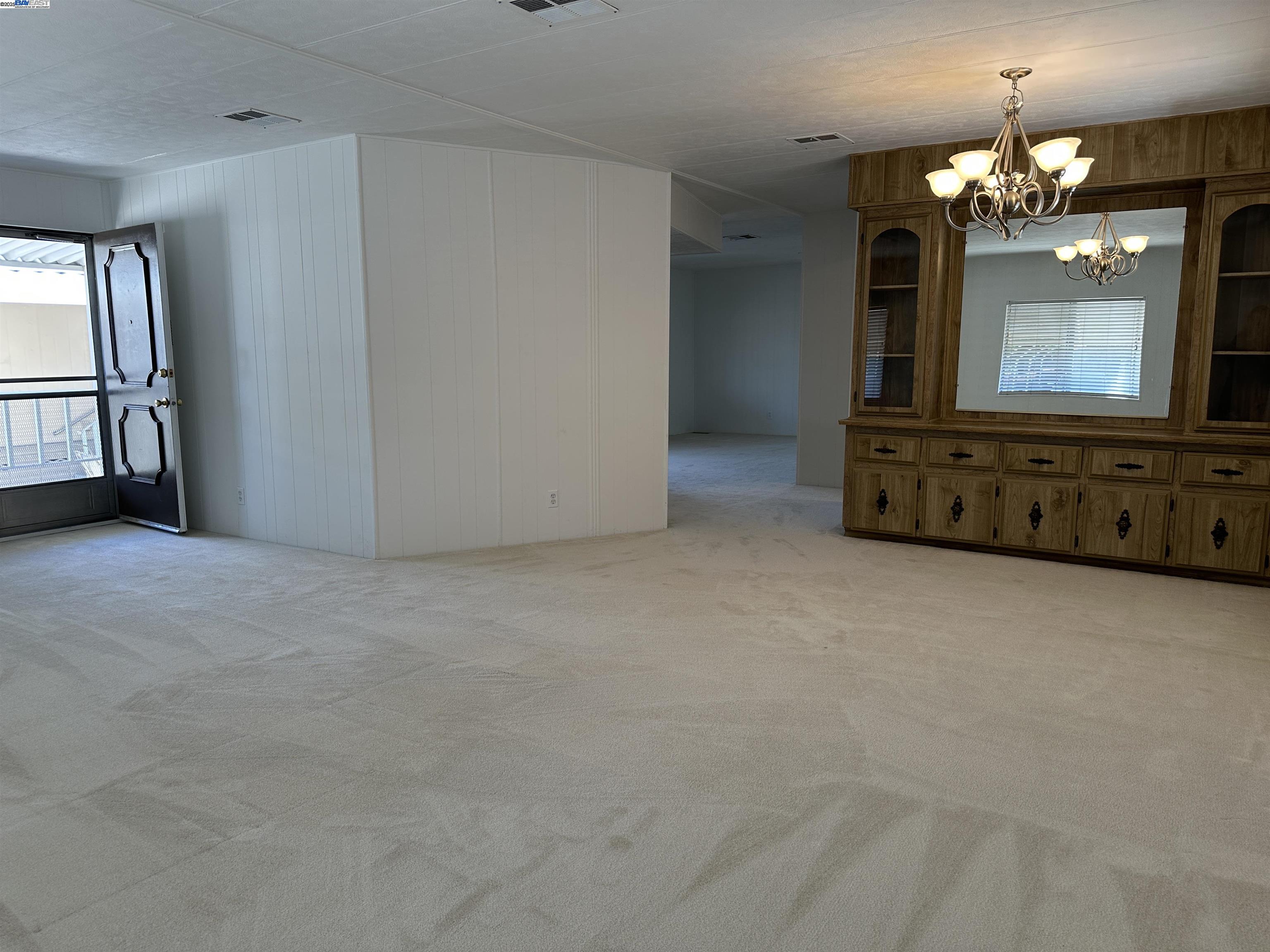 Detail Gallery Image 10 of 29 For 29138 Delgado Rd., Hayward,  CA 94544 - 2 Beds | 2 Baths