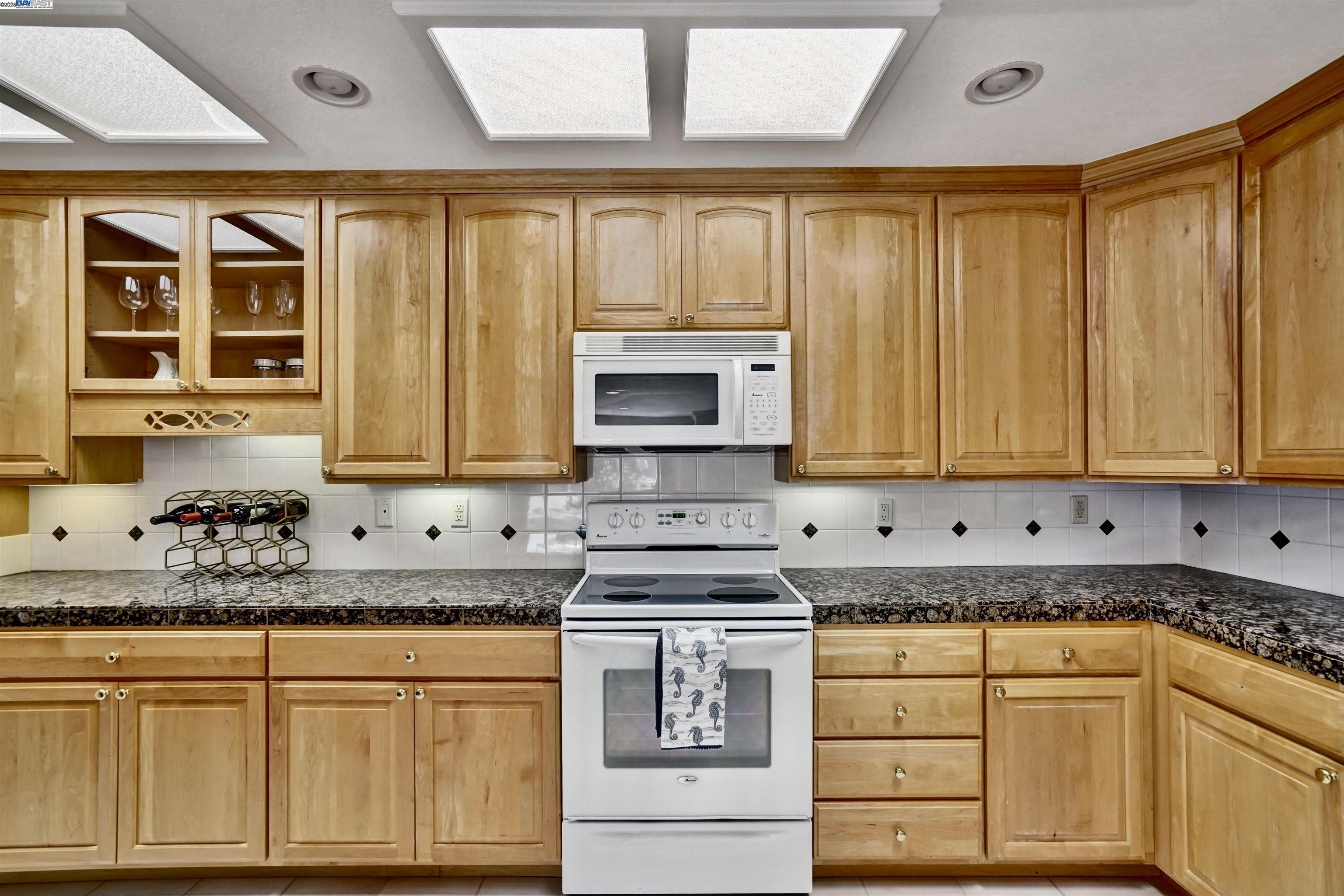 Photo #12: 41112524 Listing: Photo #12