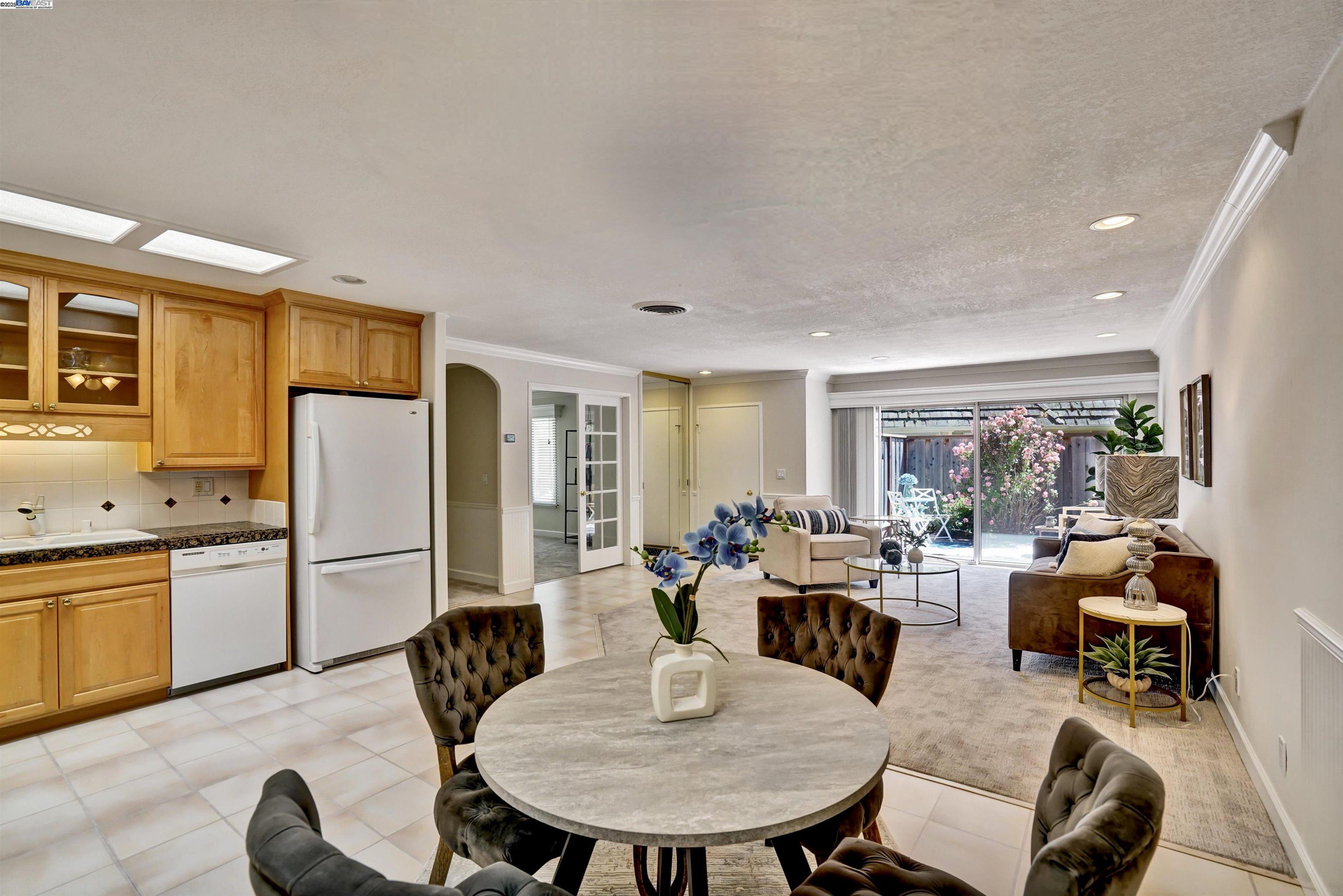 Photo #8: 41112524 Listing: Photo #8