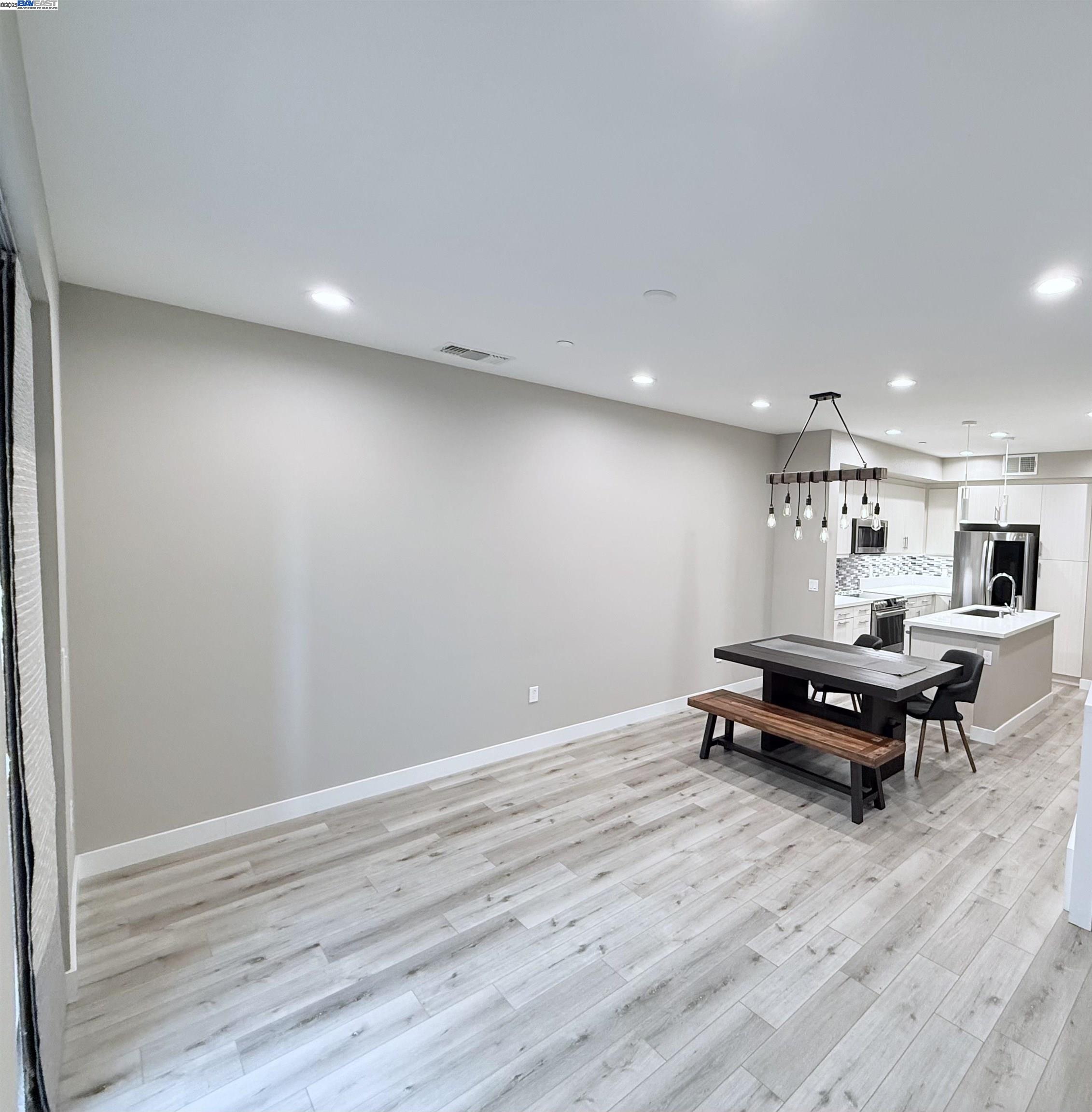 Photo #5: 41112527 Listing 