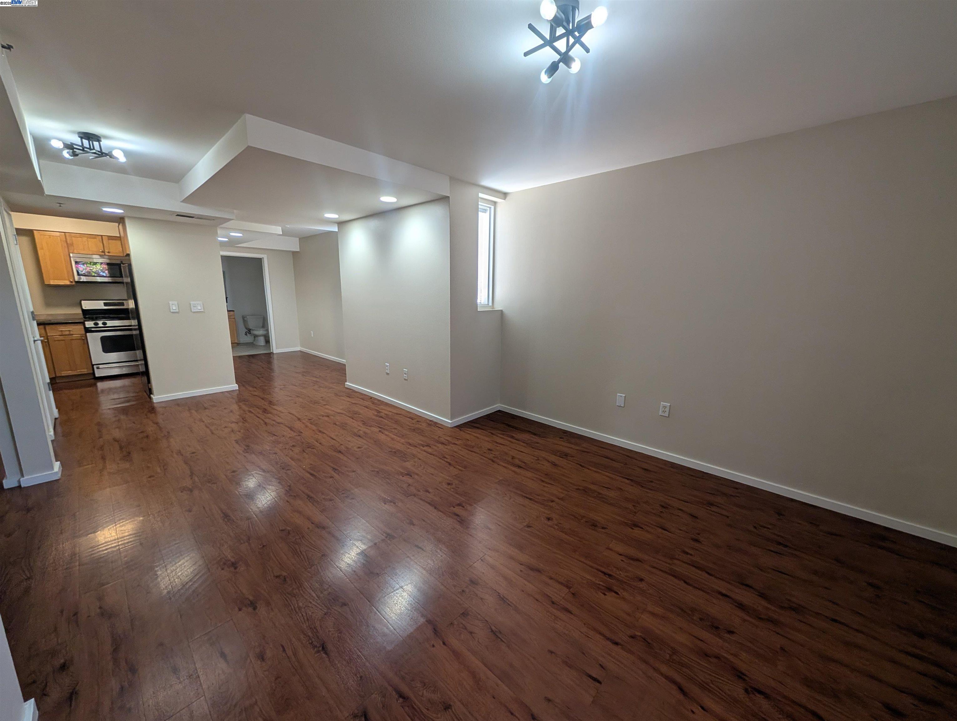 Photo #2: 41112534 Listing 