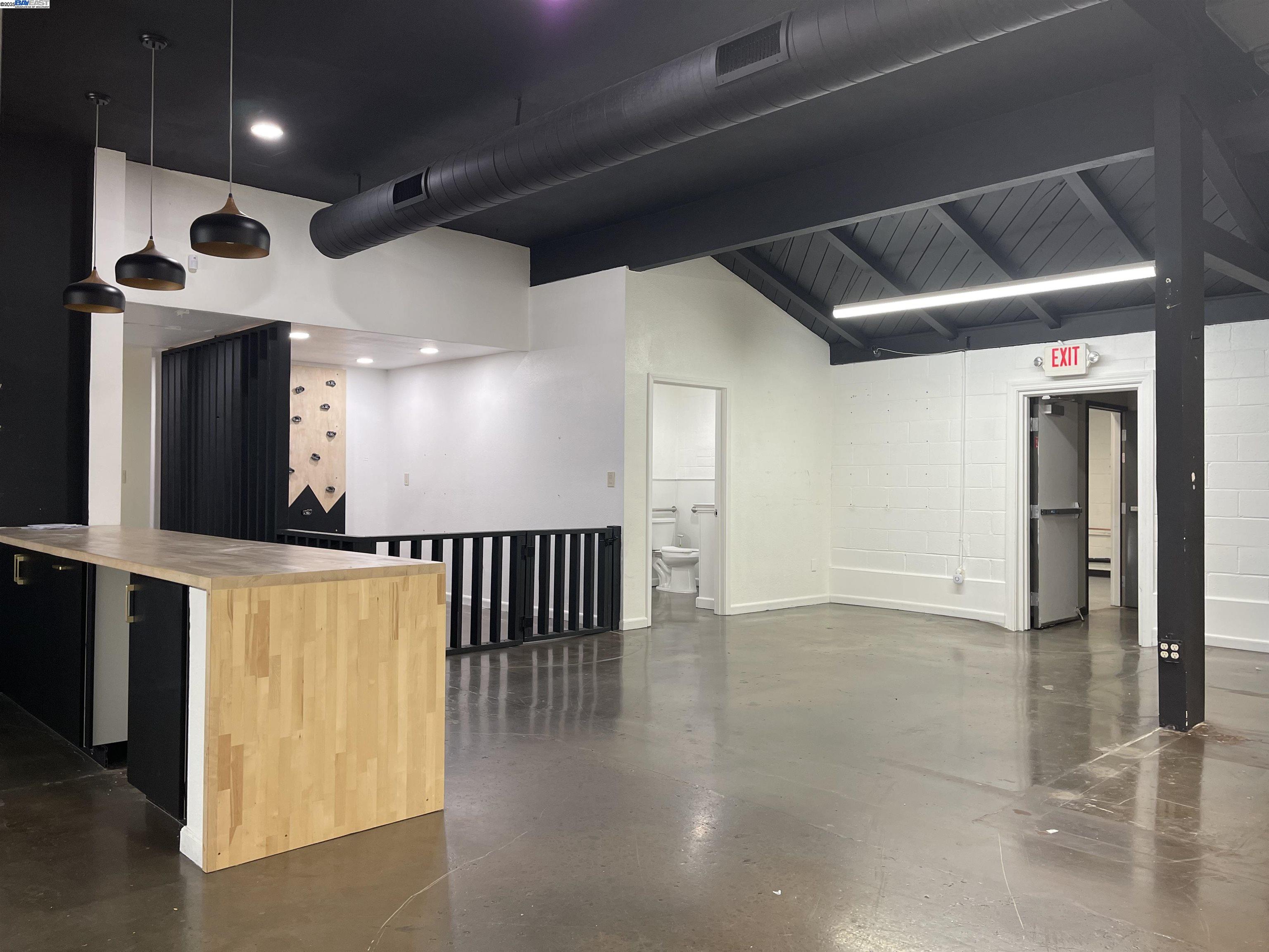 Detail Gallery Image 5 of 22 For 4274 Seven Hills Rd, Castro Valley,  CA 94546 - – Beds | – Baths