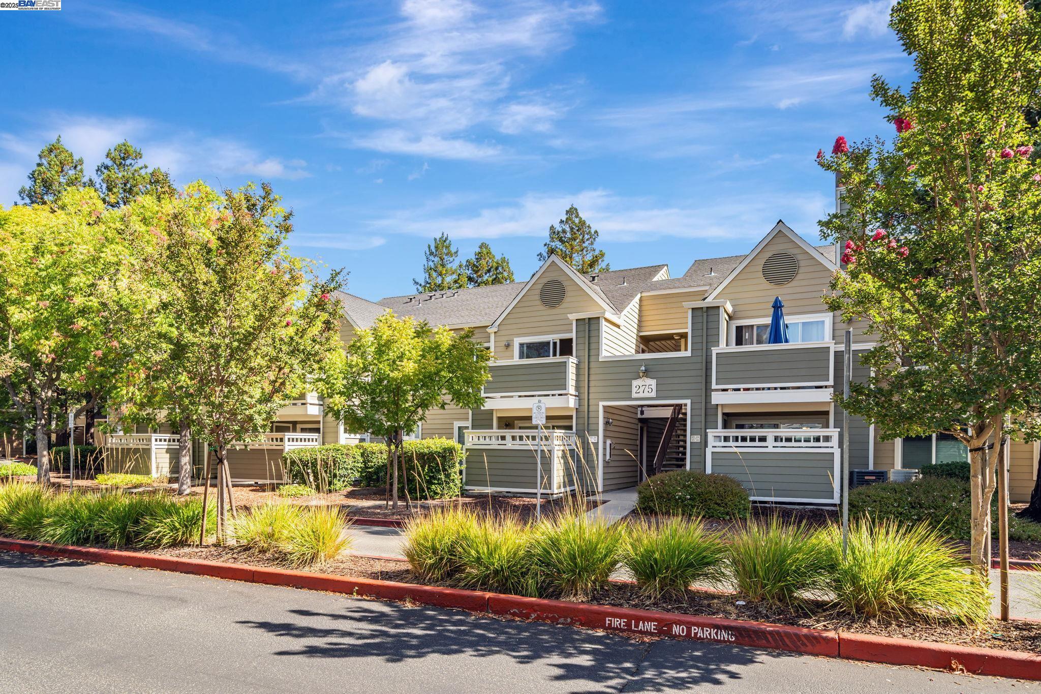 MLS: 41112537 Condo For Sale