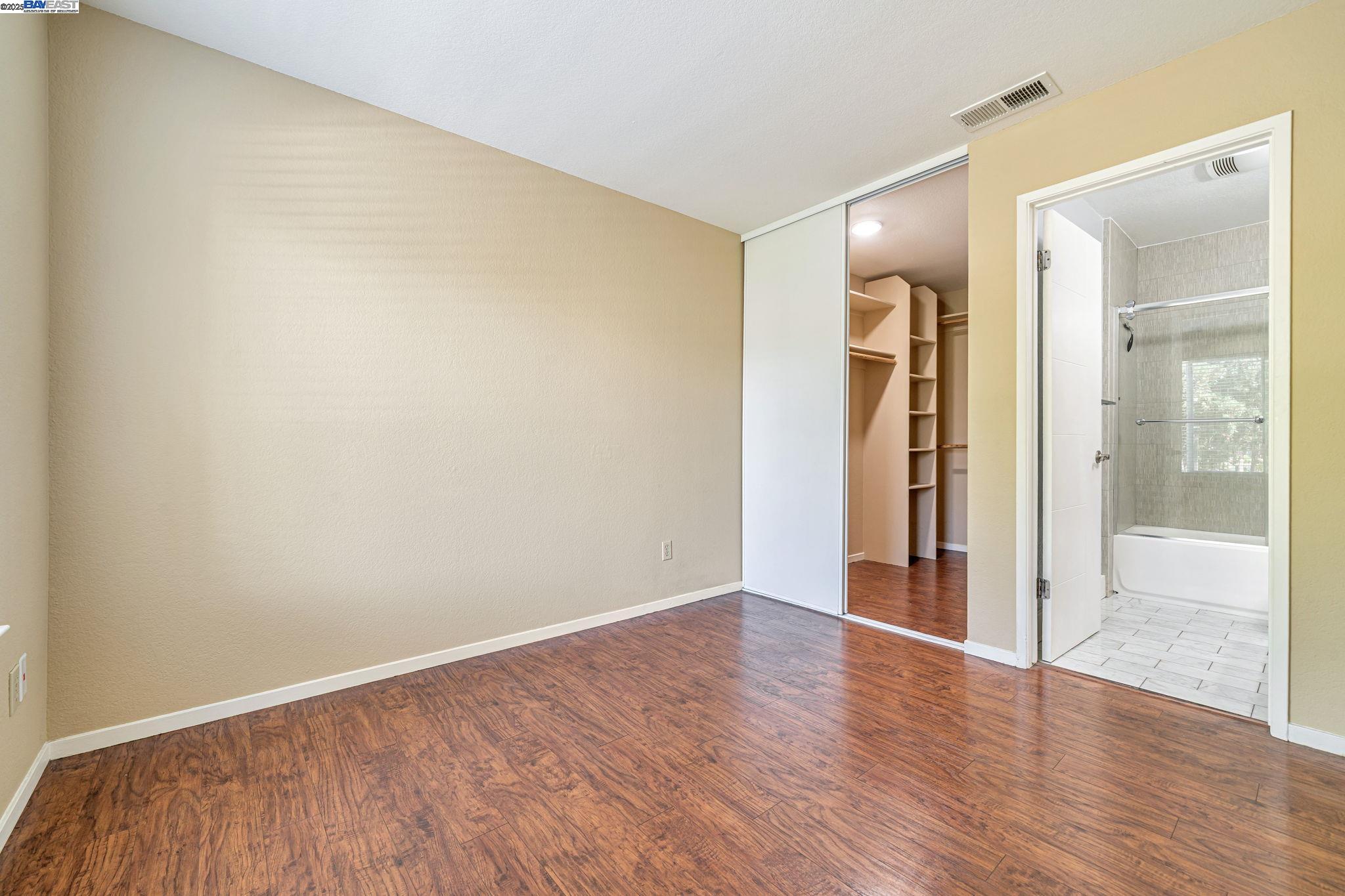 Photo #21: 41112537 Listing: Photo #21