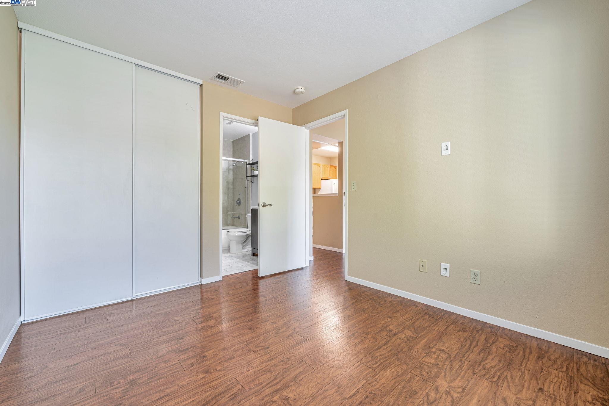 Photo #22: 41112537 Listing: Photo #22