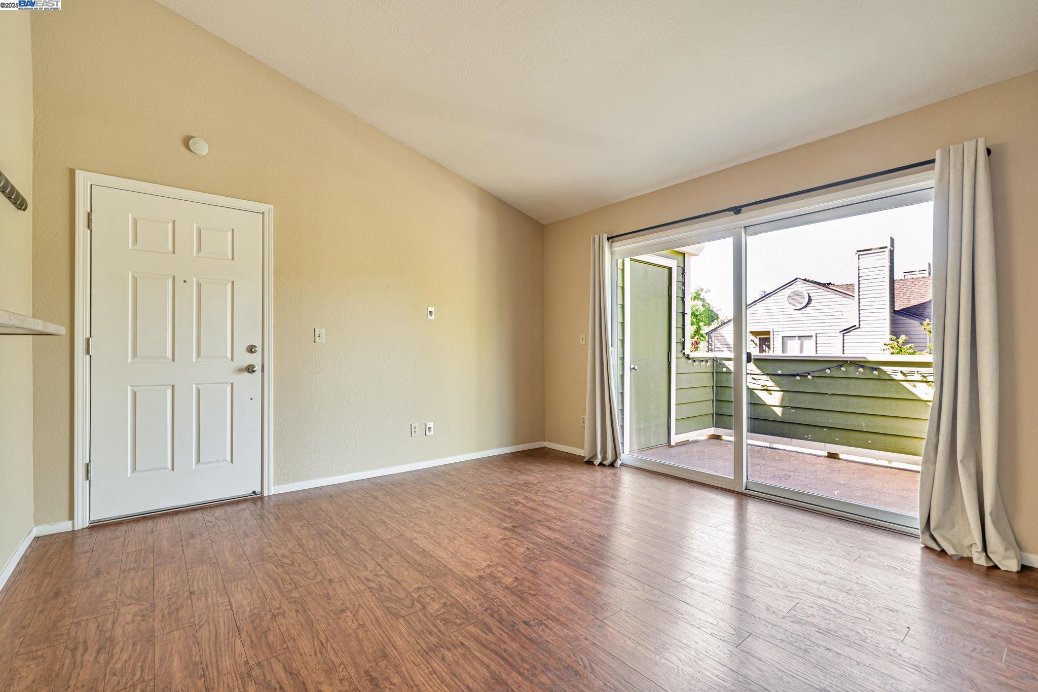 Photo #8: 41112537 Listing: Photo #8