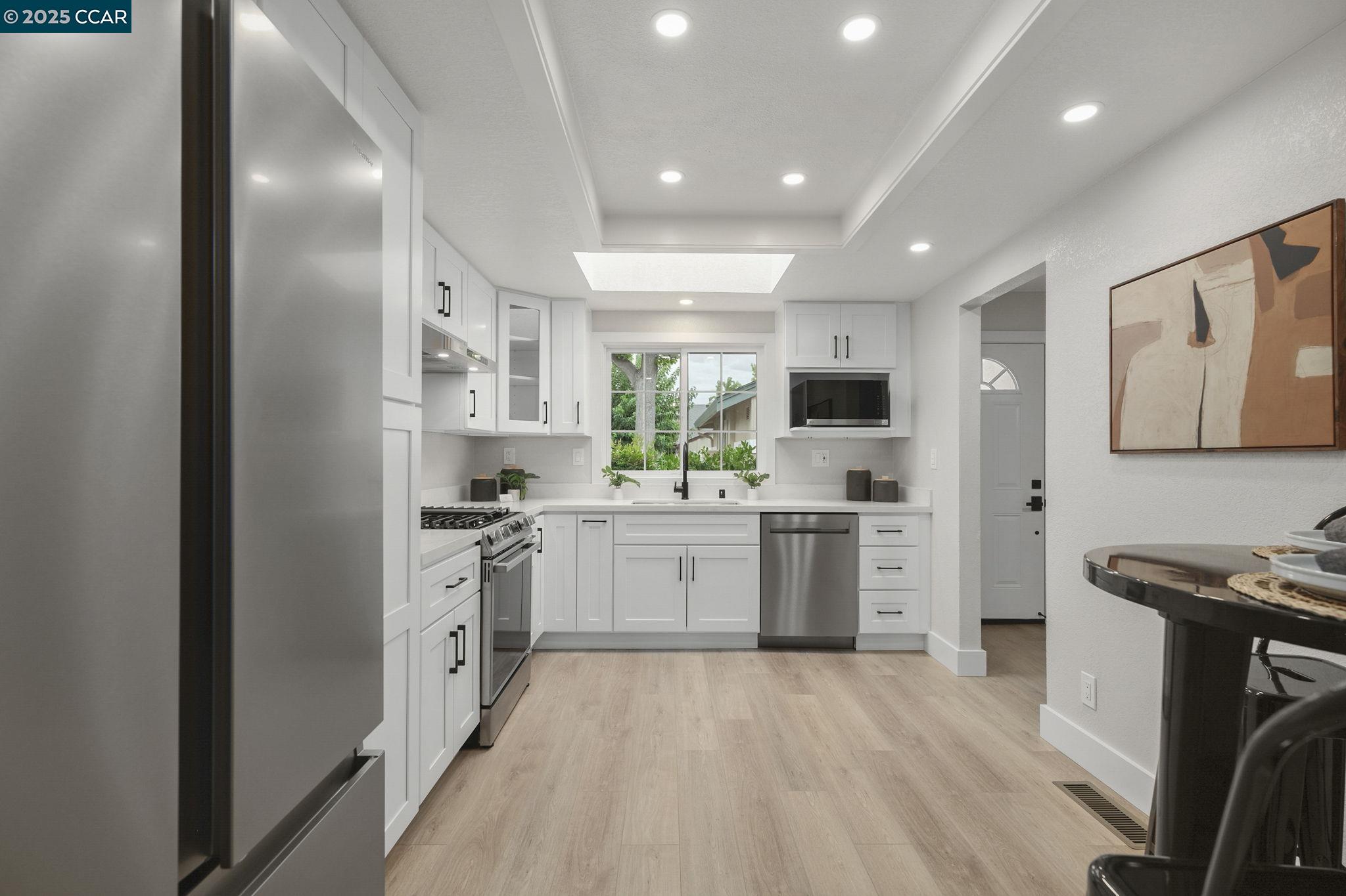 Photo #6: 41112542 Listing 