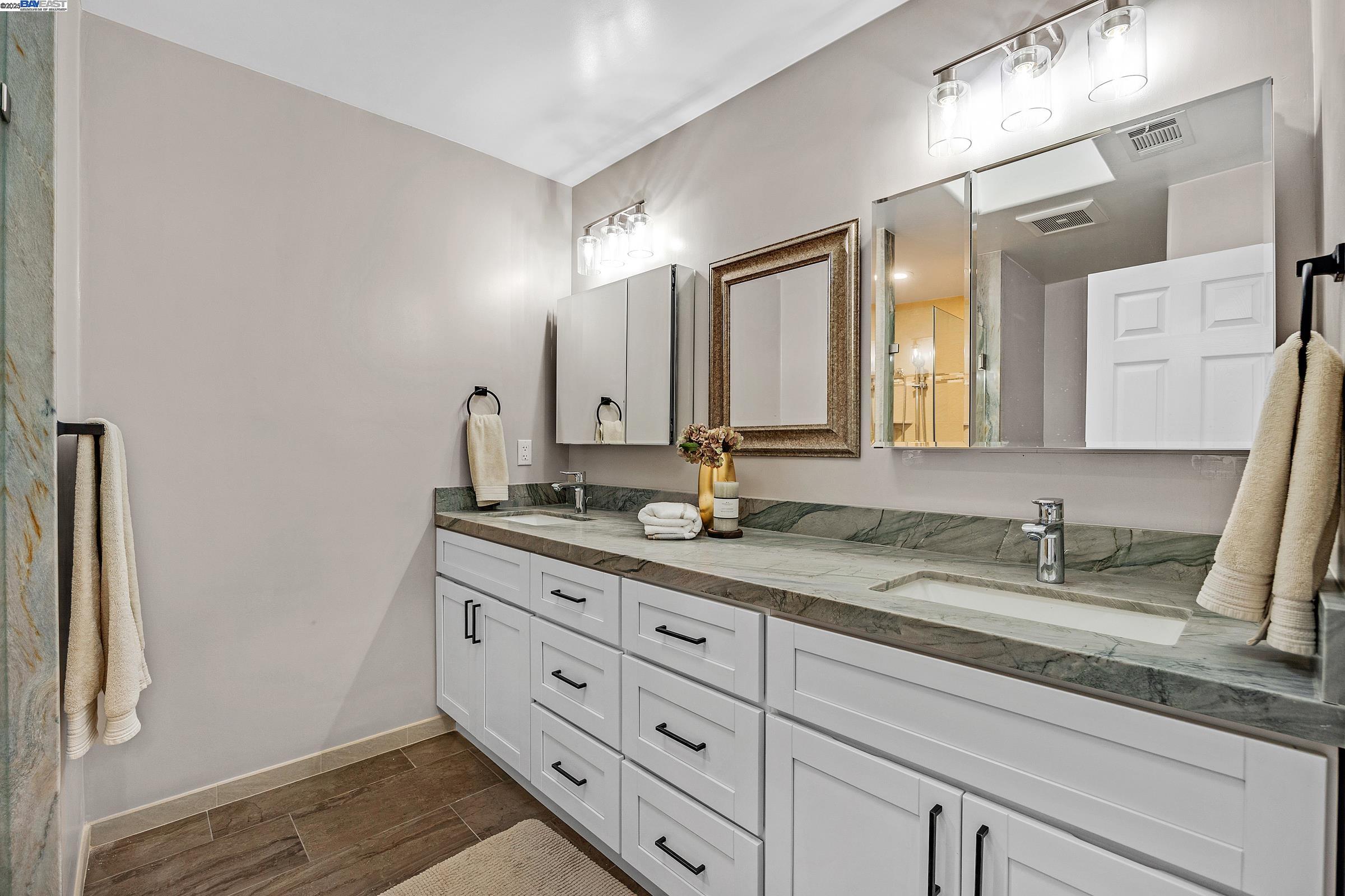 Detail Gallery Image 17 of 43 For 888 Laguna St, Livermore,  CA 94550 - 4 Beds | 3 Baths