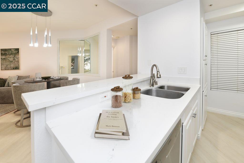 Photo #16: 41112549 Listing: Photo #16