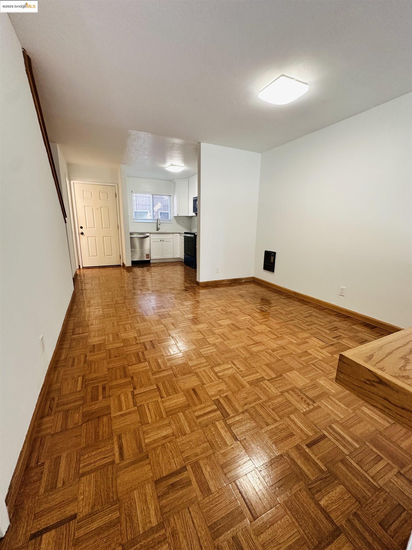 Photo #6: 41112553 Listing 