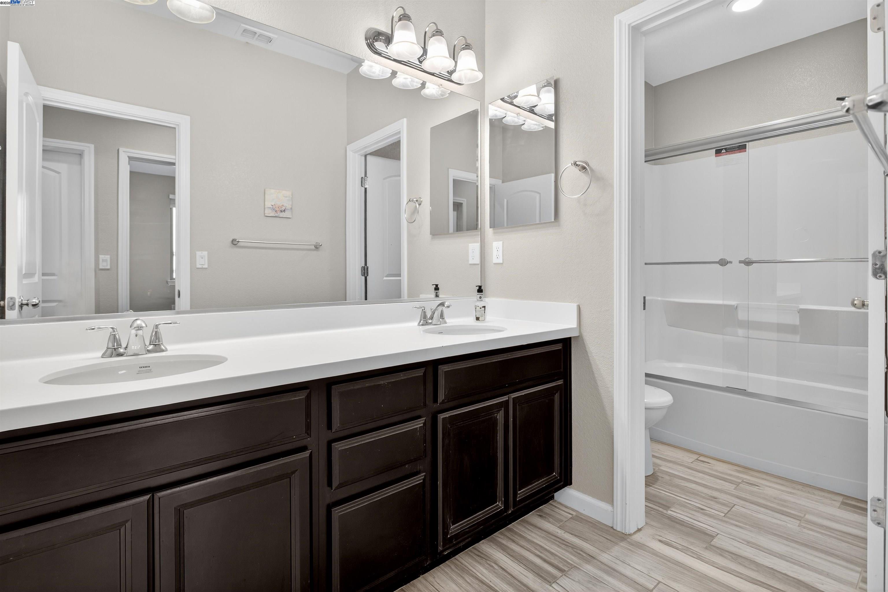 Detail Gallery Image 27 of 58 For 1787 Branson Court, Lathrop,  CA 95330 - 5 Beds | 4/1 Baths