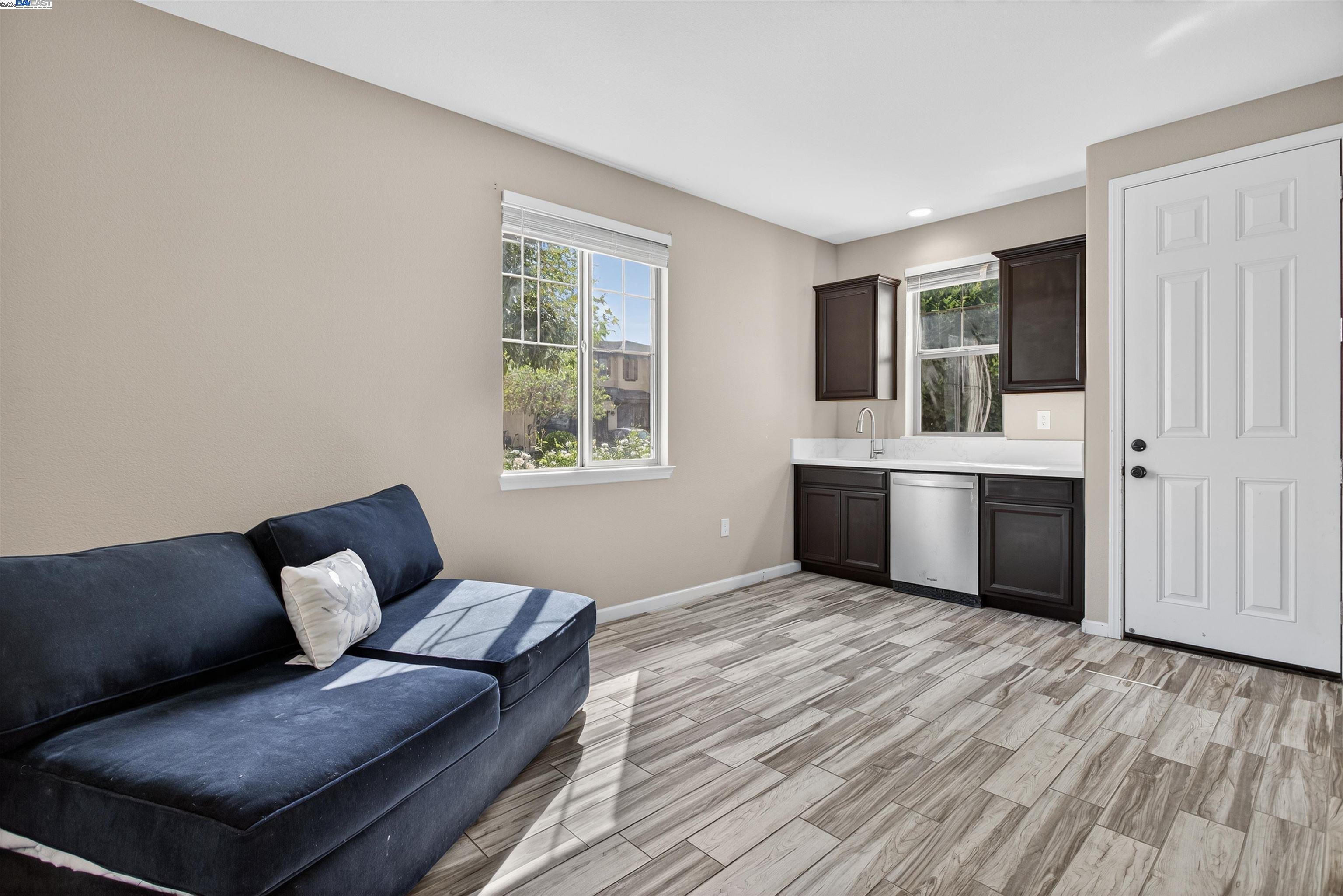 Detail Gallery Image 38 of 58 For 1787 Branson Court, Lathrop,  CA 95330 - 5 Beds | 4/1 Baths