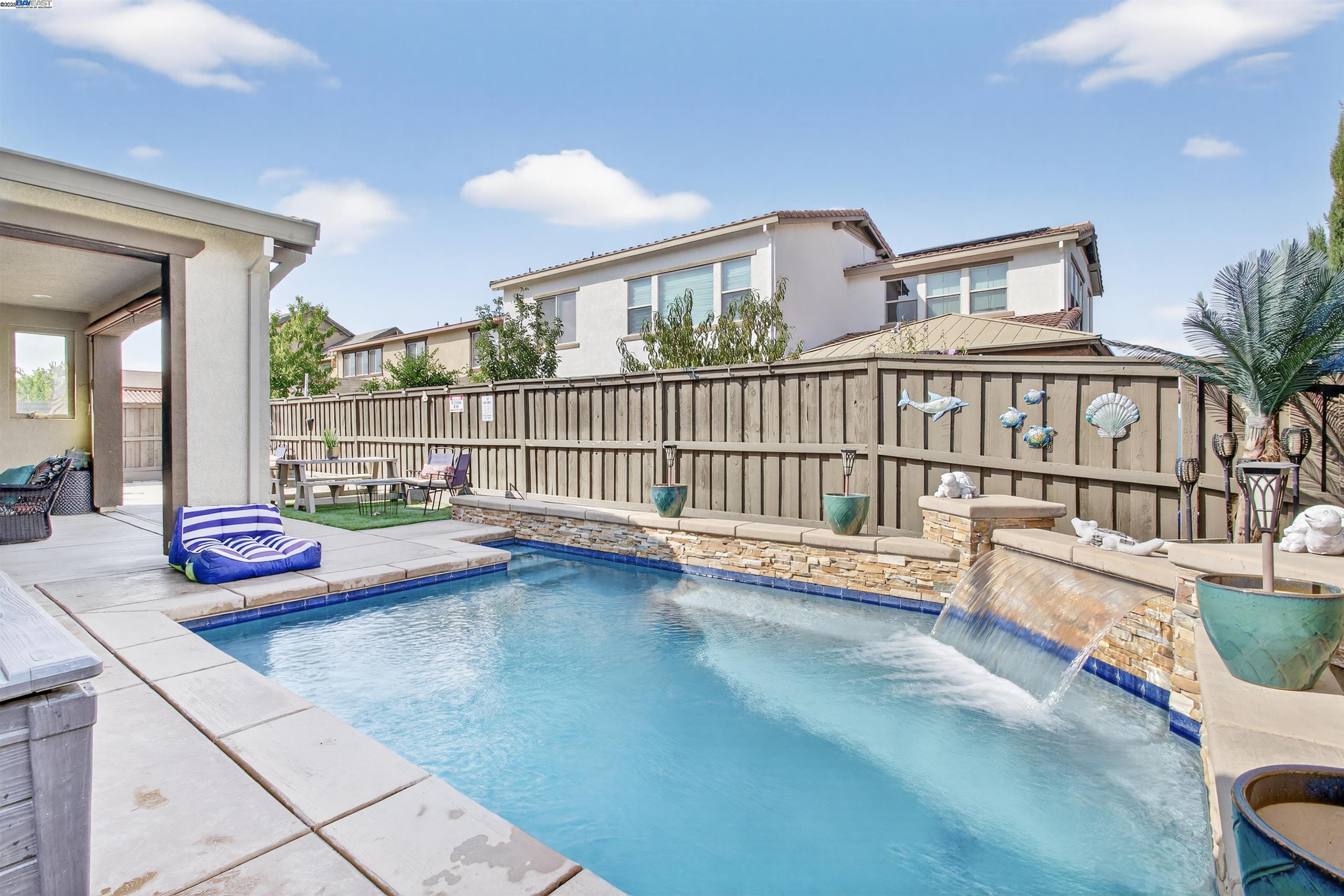 Detail Gallery Image 42 of 58 For 1787 Branson Court, Lathrop,  CA 95330 - 5 Beds | 4/1 Baths