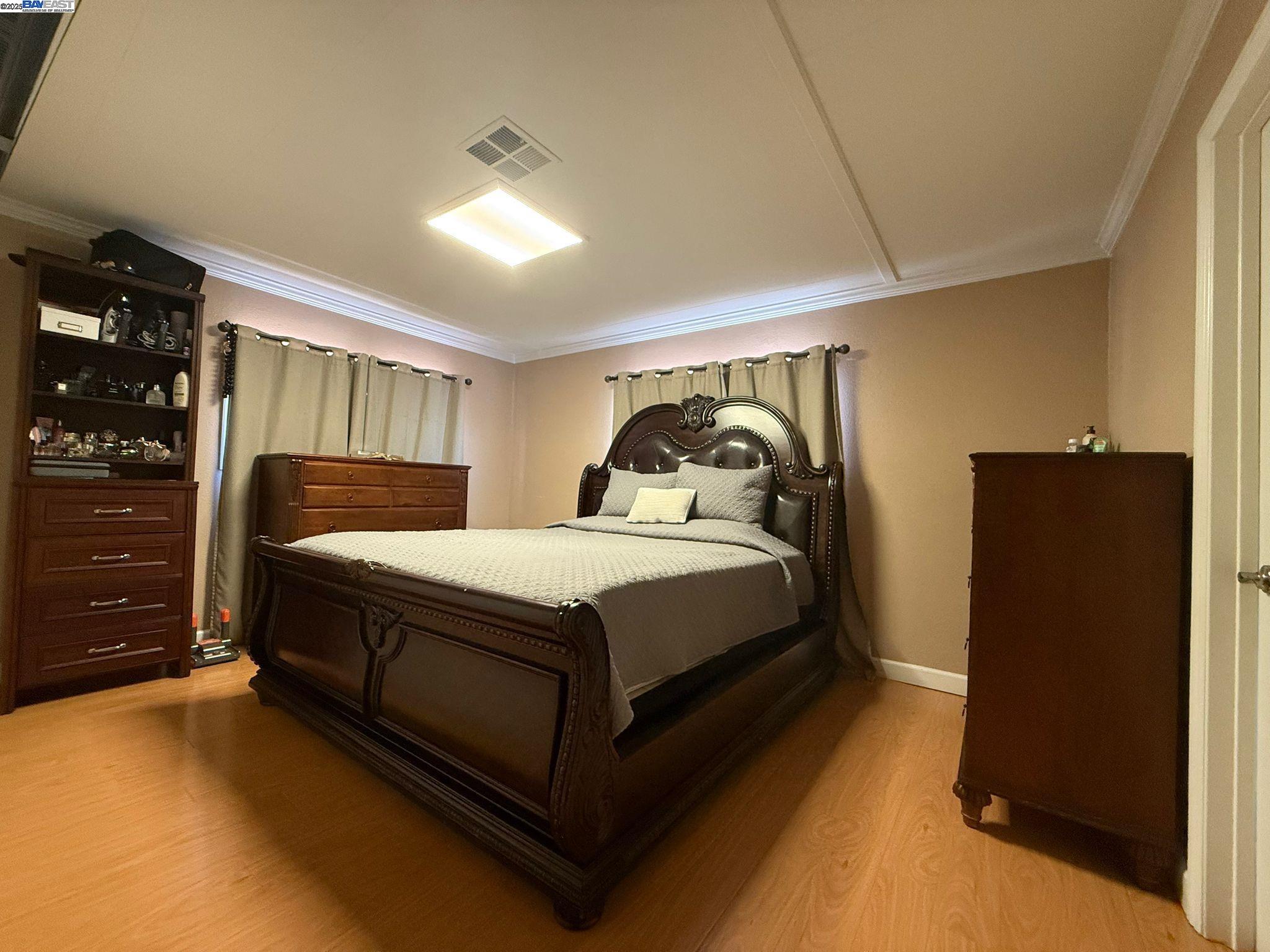 Detail Gallery Image 7 of 20 For 28290 Applegate, Hayward,  CA 94545 - 3 Beds | 2 Baths