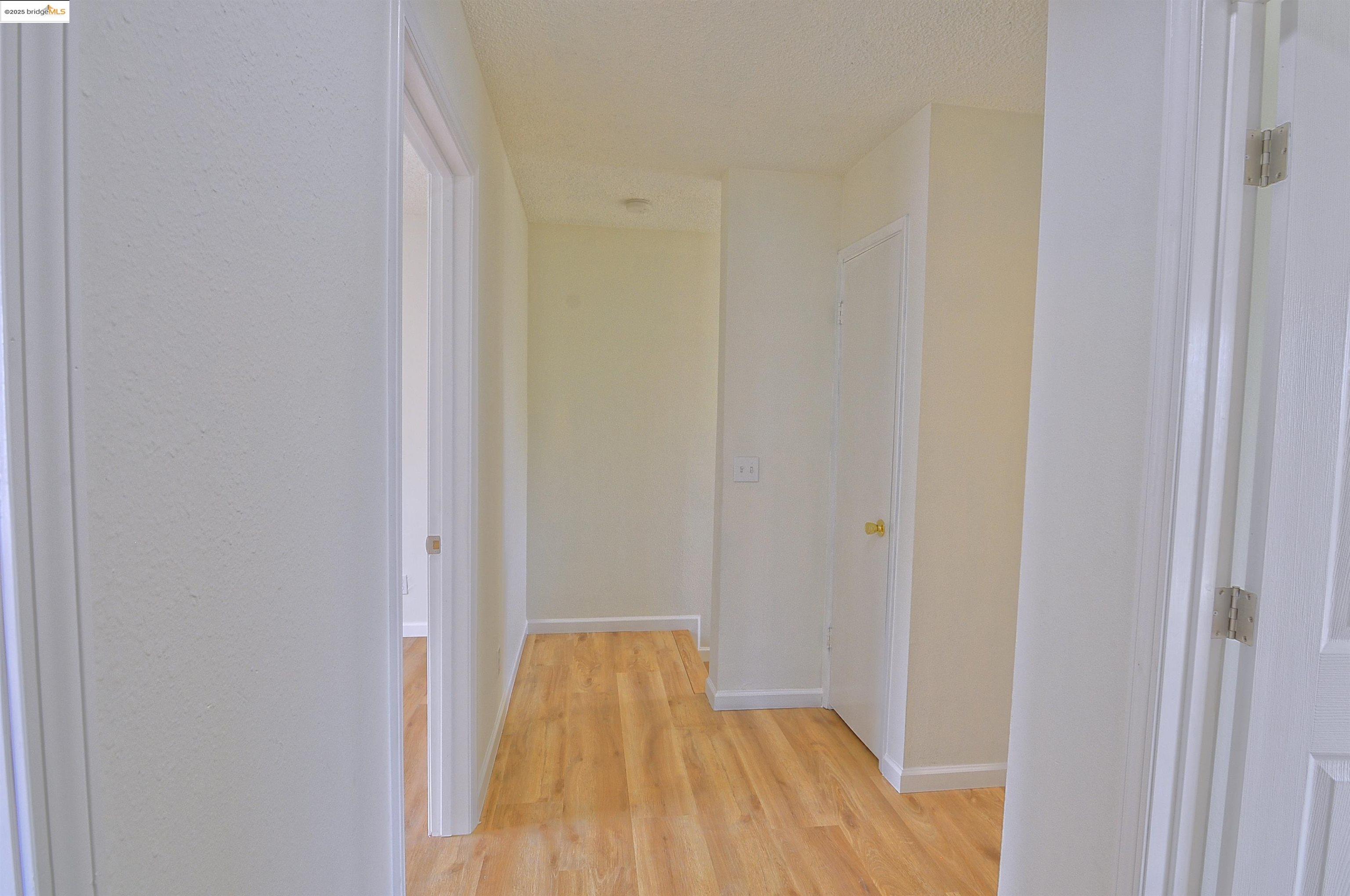 Detail Gallery Image 18 of 34 For 1604 E 19th St, Oakland,  CA 94606 - 3 Beds | 1/1 Baths