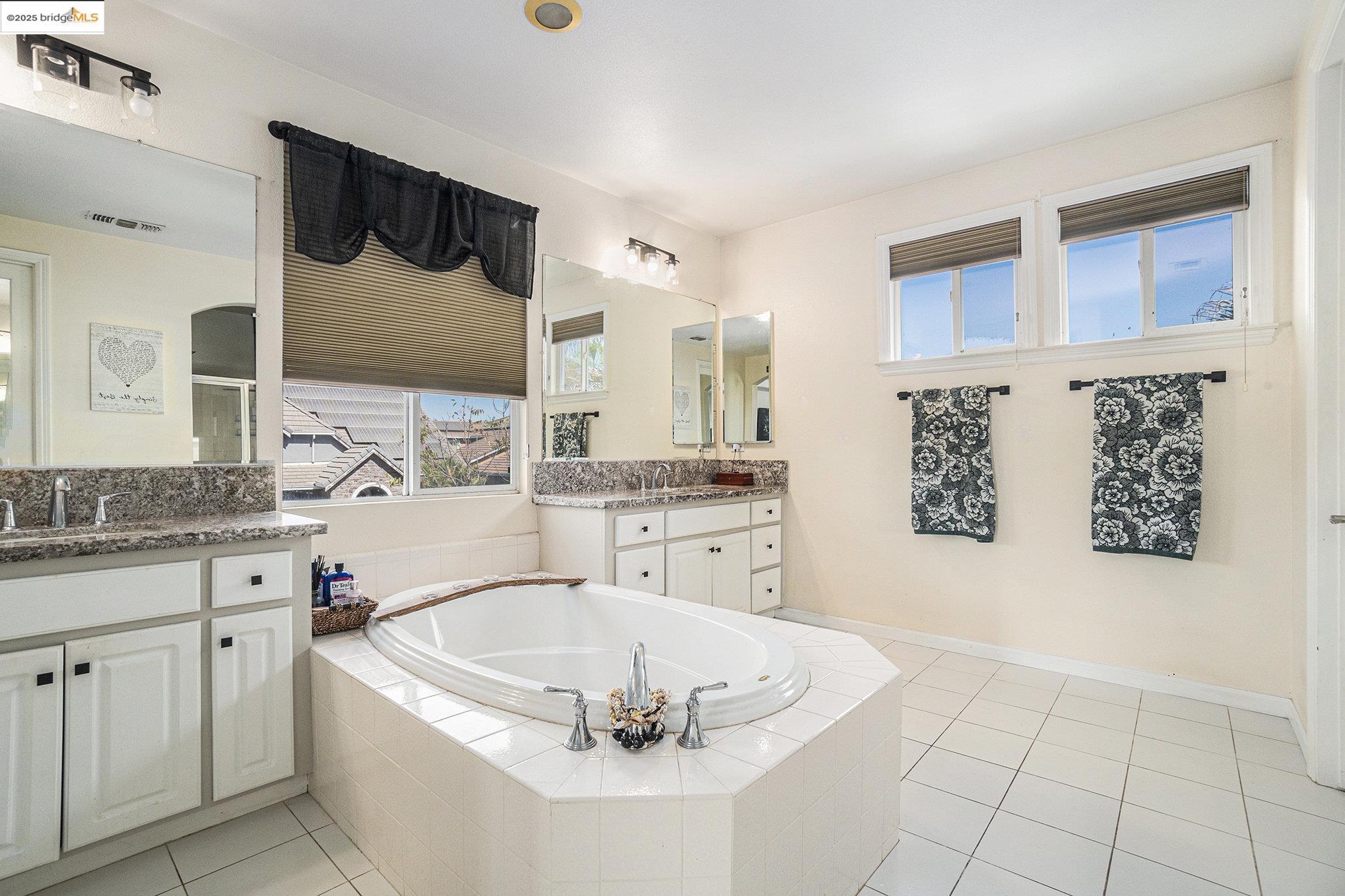 Detail Gallery Image 26 of 42 For 5684 Arcadia Cir, Discovery Bay,  CA 94505 - 6 Beds | 3/1 Baths