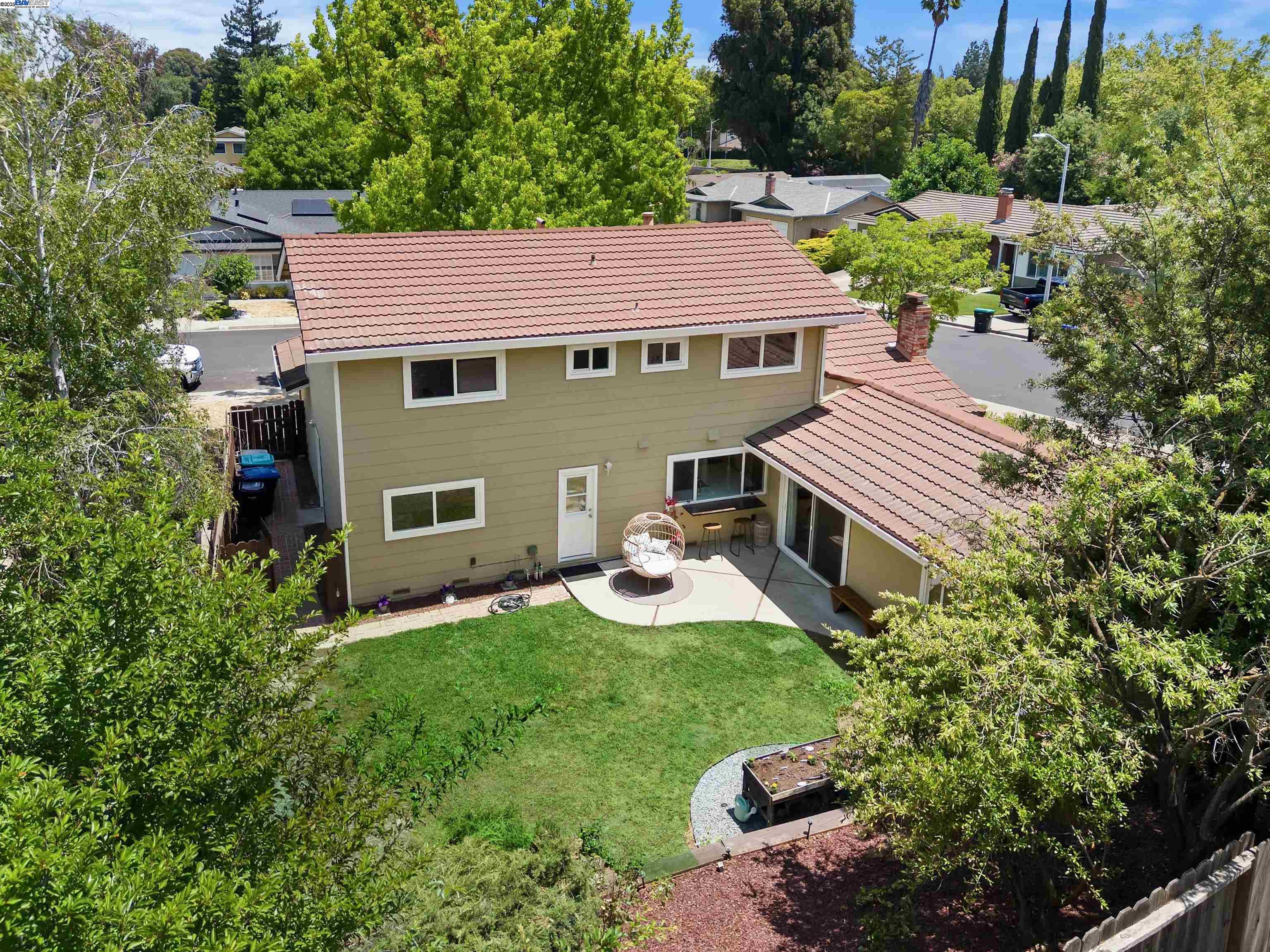 Detail Gallery Image 41 of 53 For 7606 Desertwood Ln, Pleasanton,  CA 94588 - 5 Beds | 2/1 Baths