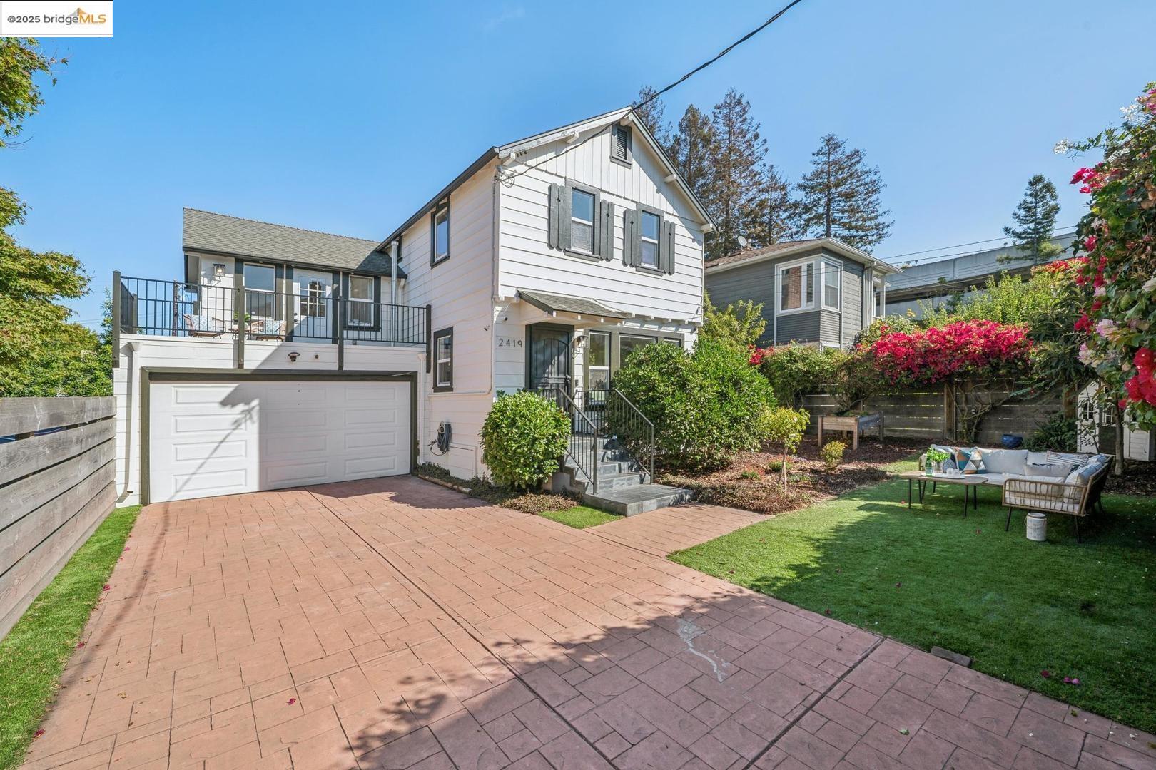 Front Image Thumbnail for EB41112577