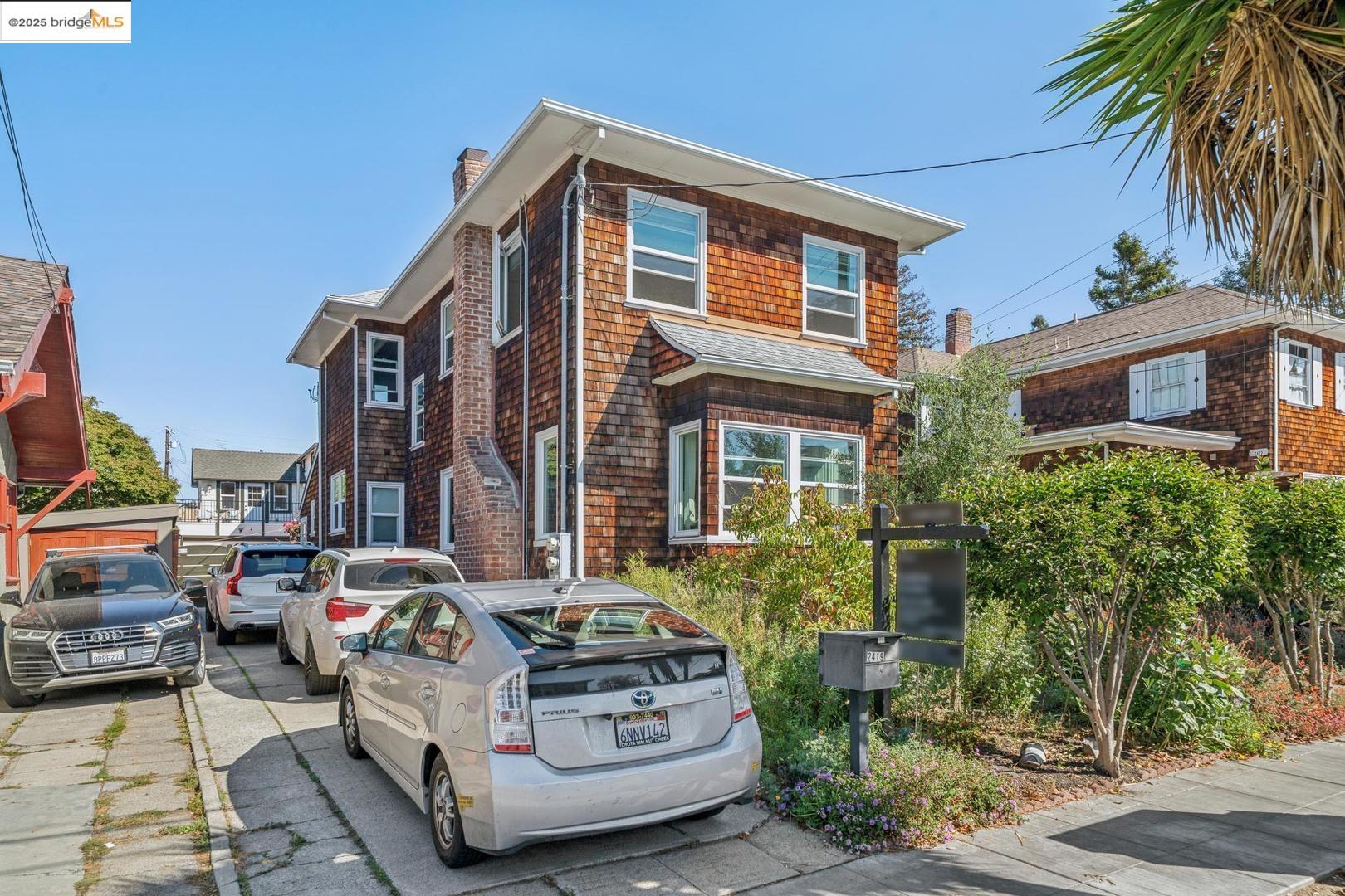 Detail Gallery Image 28 of 37 For 2417 Webster St, Berkeley,  CA 94705 - 5 Beds | 4 Baths