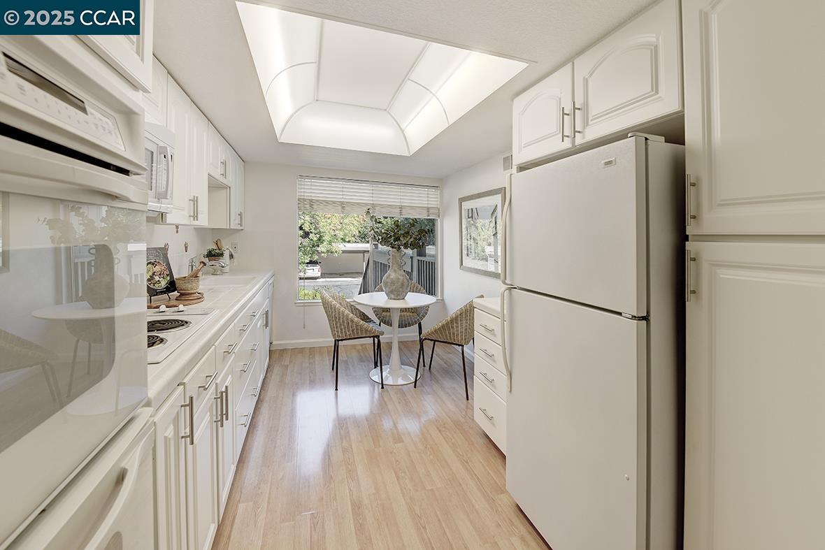 Photo #12: 41112578 Listing: Photo #12
