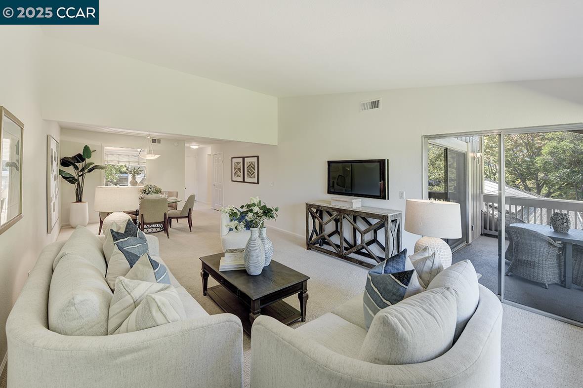 Photo #10: 41112578 Listing: Photo #10