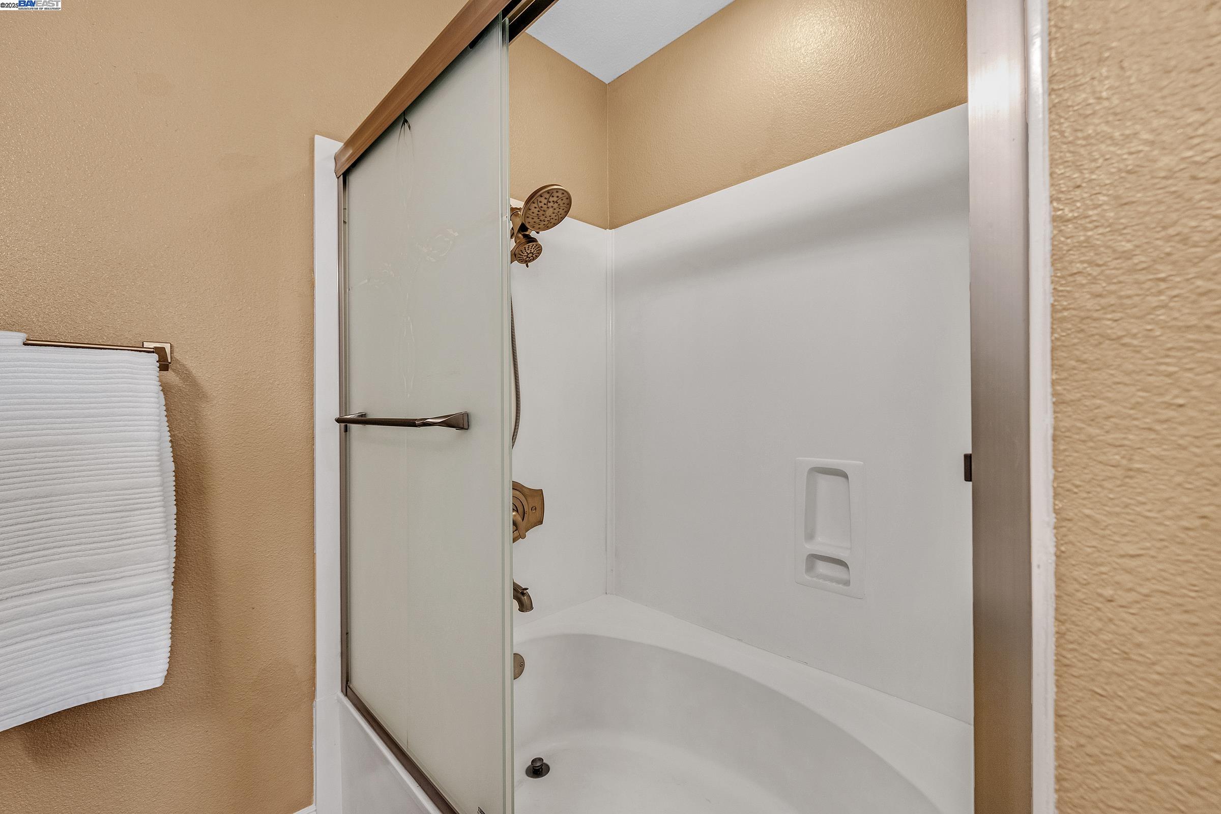 Photo #30: 41112580 Listing: Photo #30