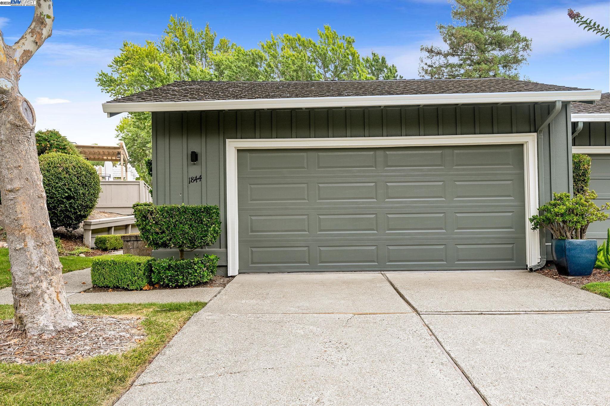 Photo #2: 41112581 Listing 