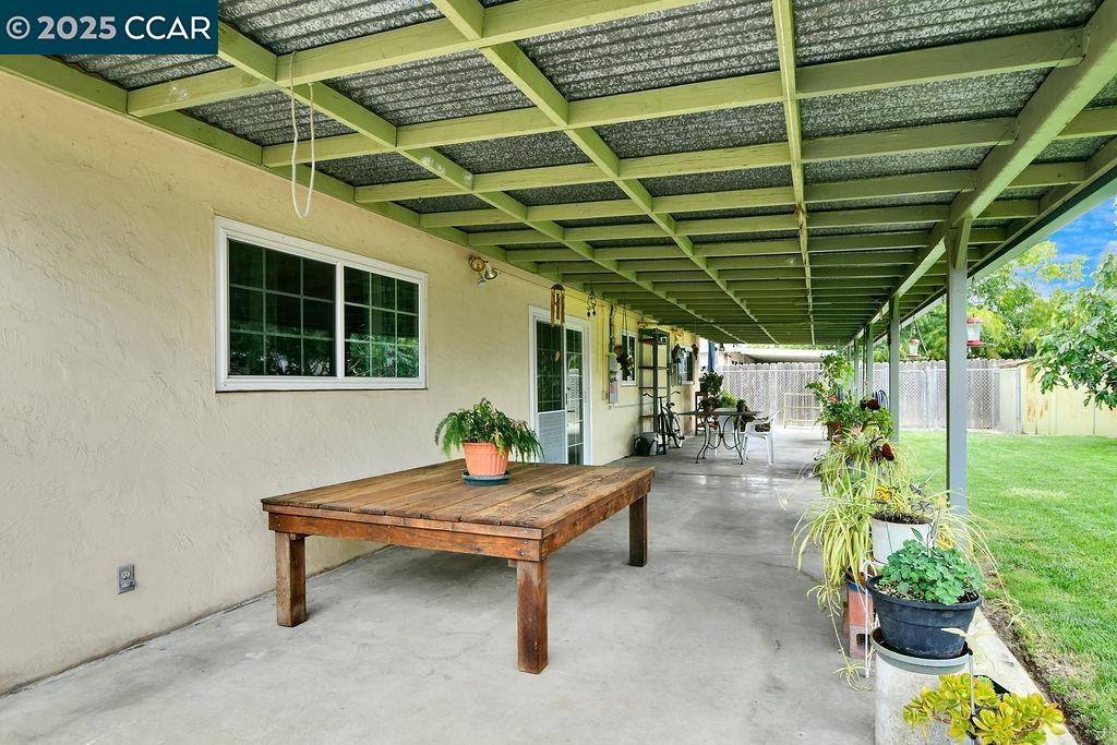 Detail Gallery Image 22 of 26 For 214 Don Carlos Avenue, Stockton,  CA 95210-1202 - 3 Beds | 1 Baths