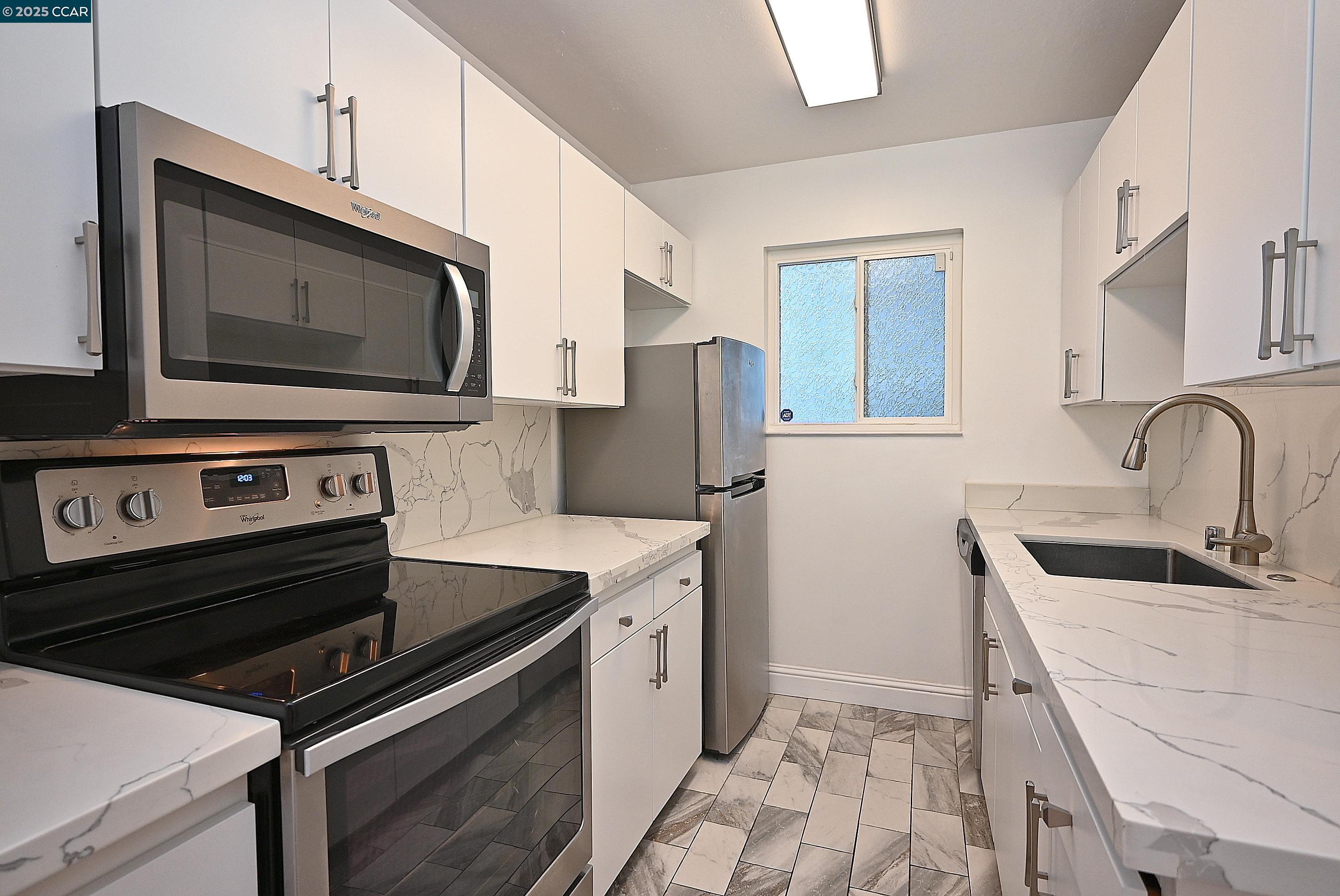 Photo #11: 41112586 Listing: Photo #11