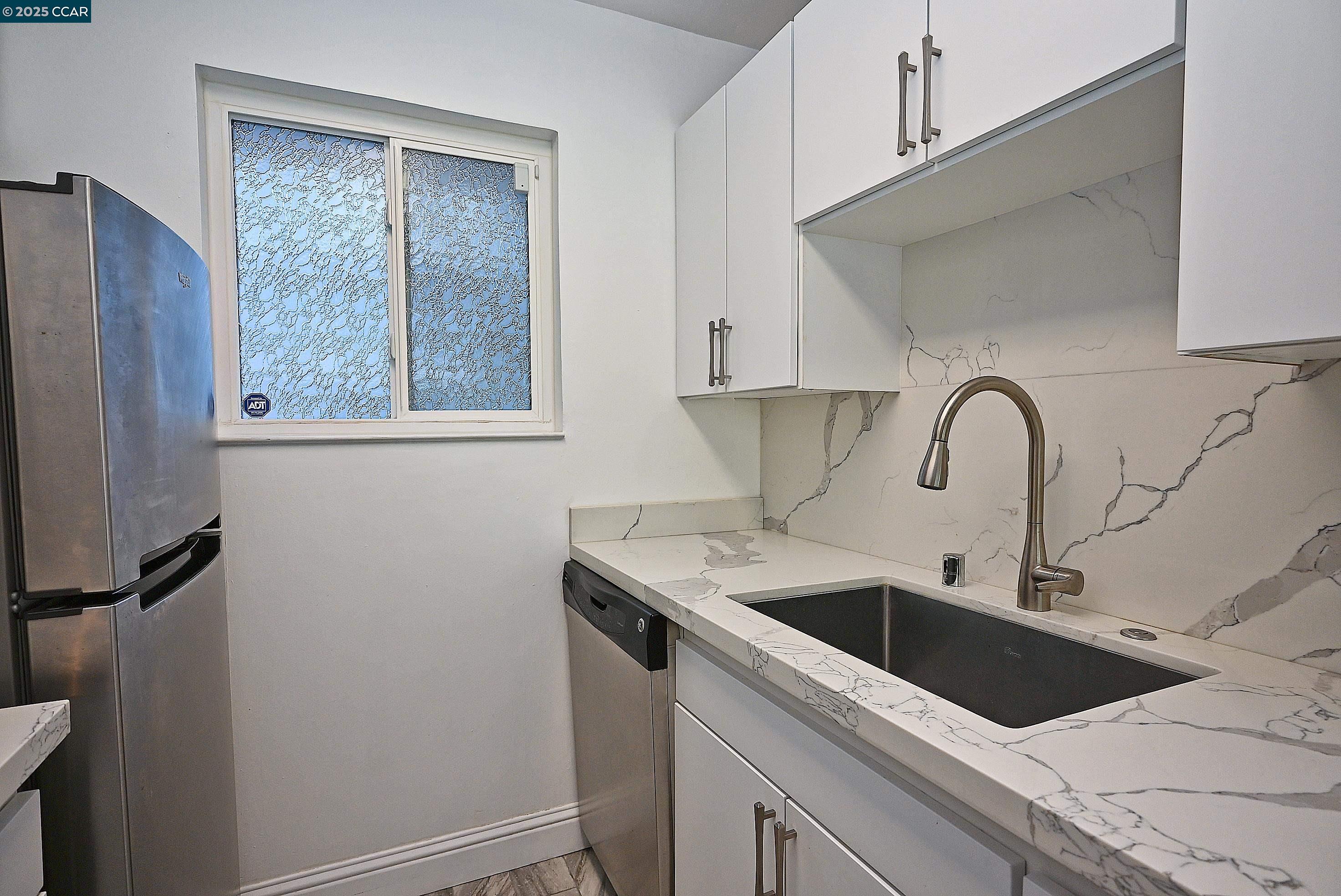 Photo #15: 41112586 Listing: Photo #15
