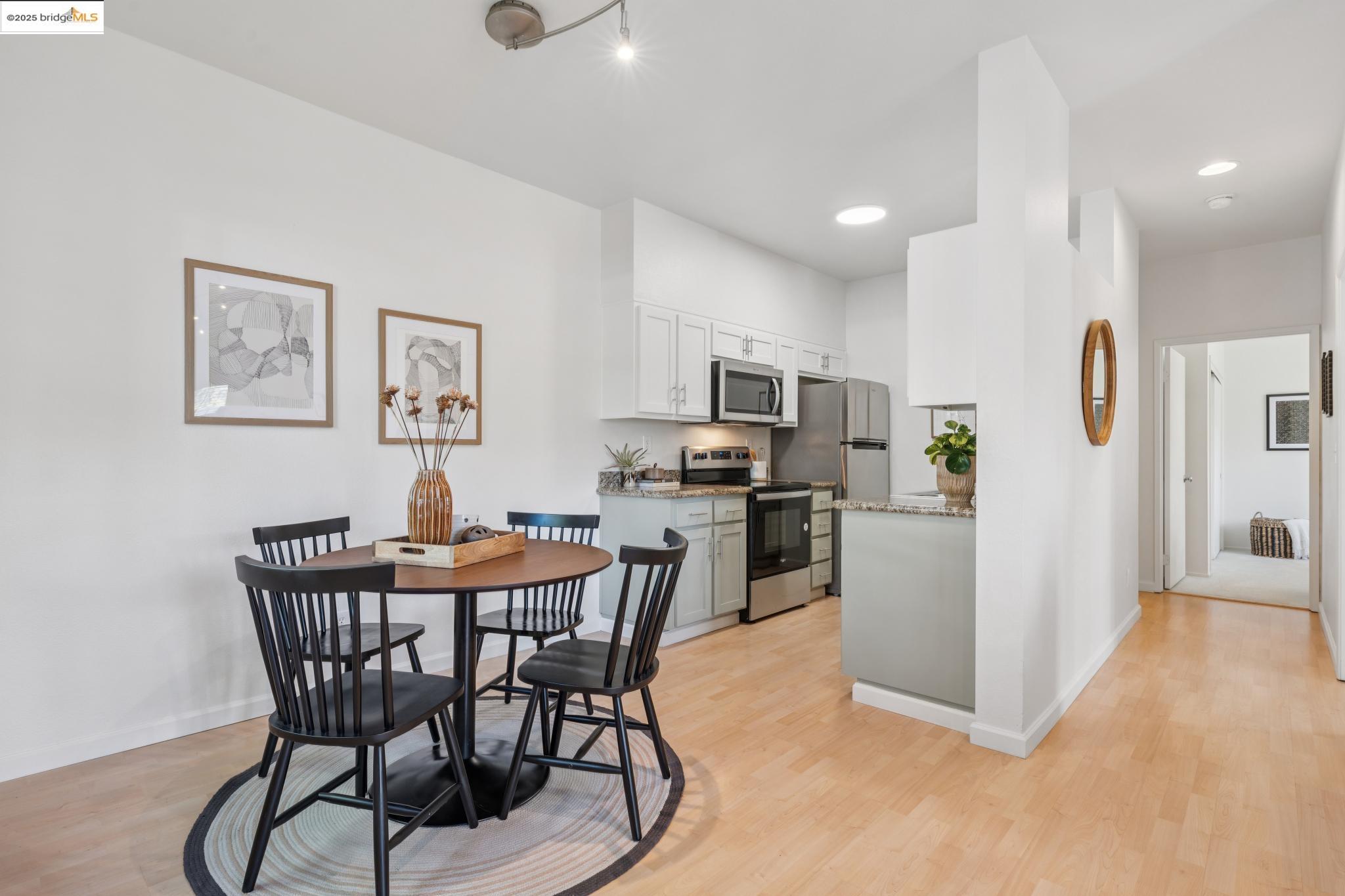 Photo #10: 41112593 Listing: Photo #10