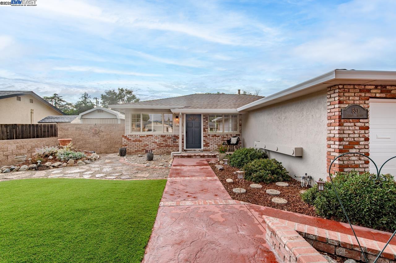 Front Image Thumbnail for BE41112606