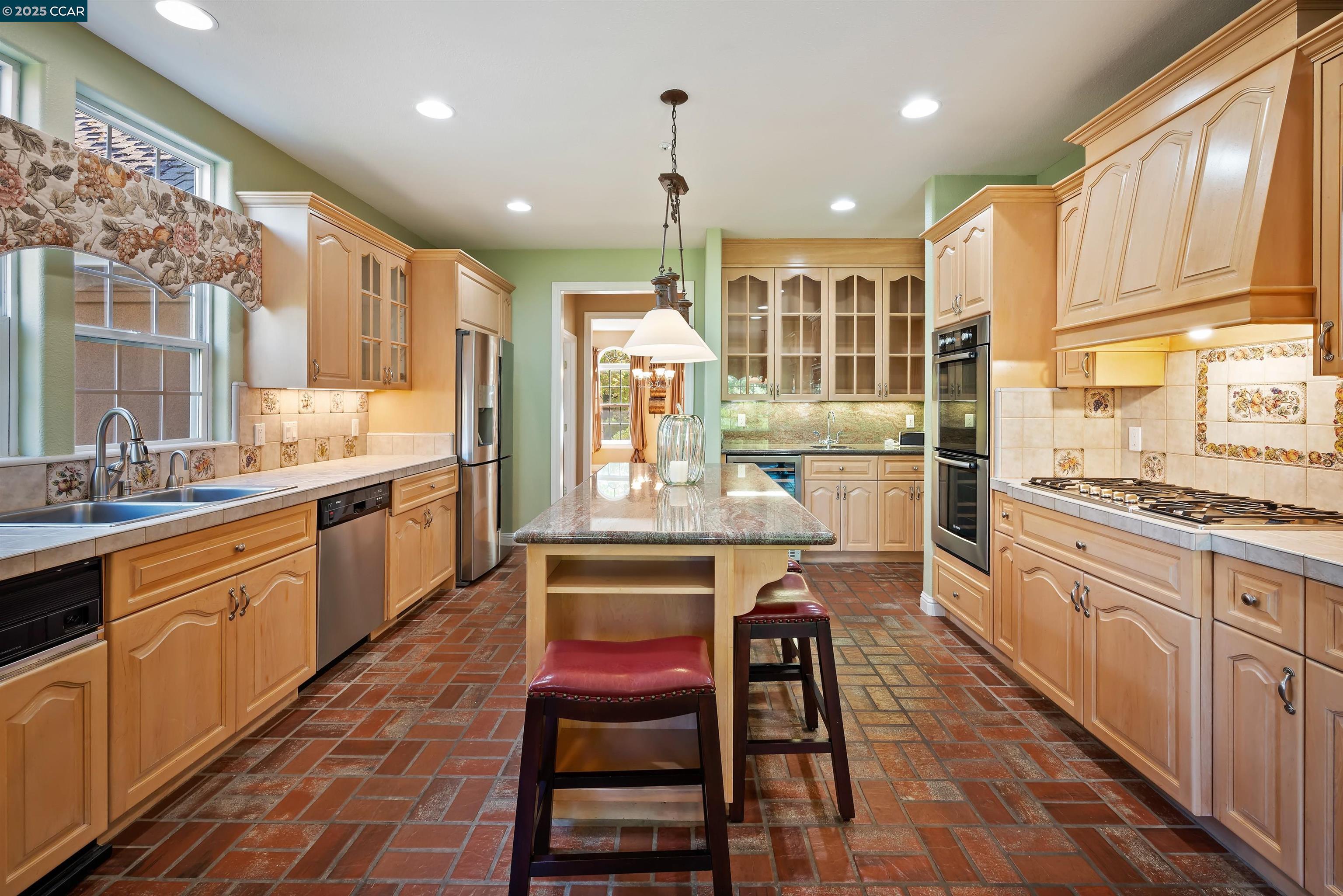 Detail Gallery Image 11 of 41 For 20 Oak Crest Ln, Alamo,  CA 94507 - 4 Beds | 3/1 Baths