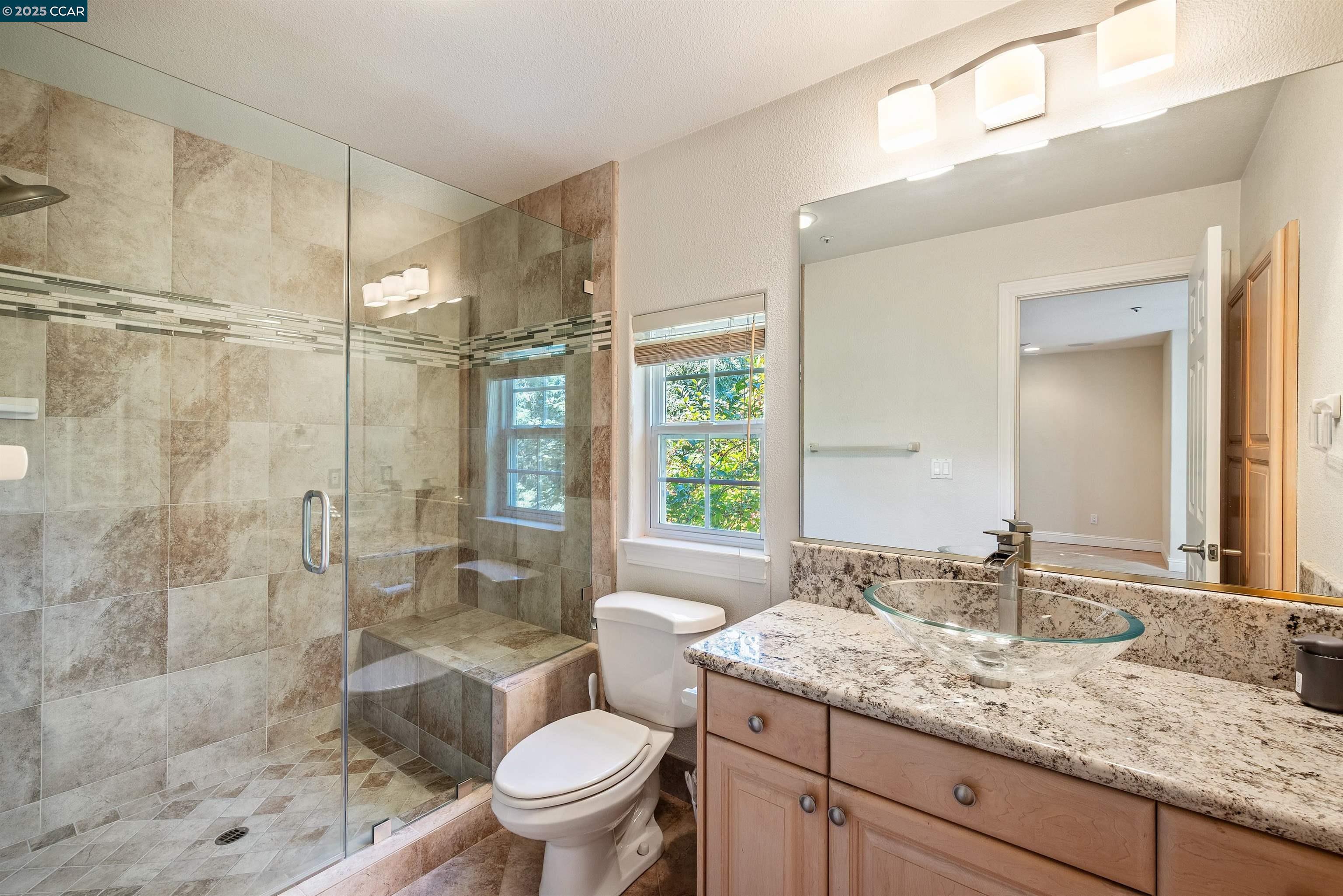 Detail Gallery Image 20 of 41 For 20 Oak Crest Ln, Alamo,  CA 94507 - 4 Beds | 3/1 Baths