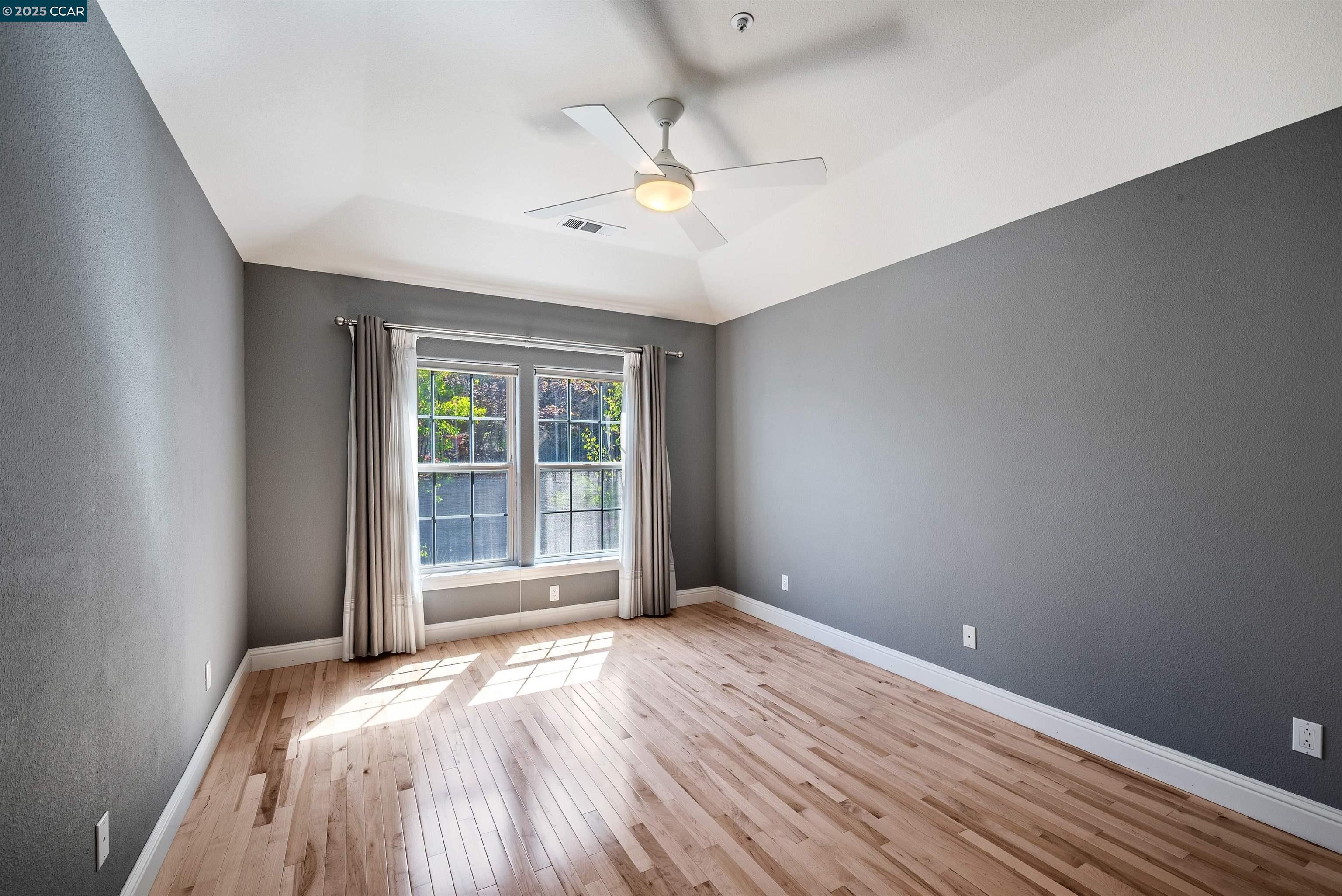 Detail Gallery Image 30 of 41 For 20 Oak Crest Ln, Alamo,  CA 94507 - 4 Beds | 3/1 Baths